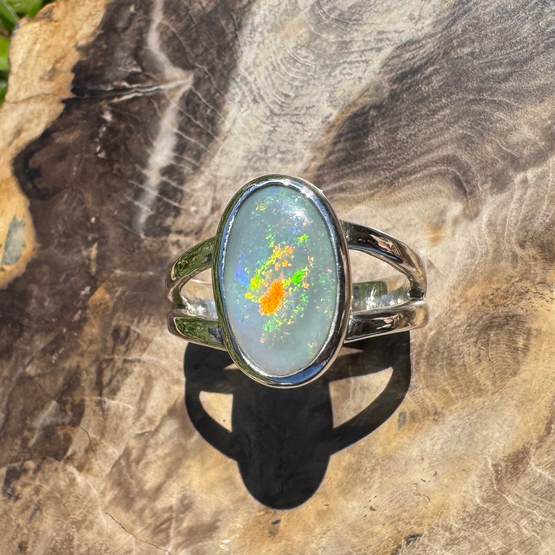 Mintabie Radiance – 3.00ct Solid Mintabie Opal 925 Sterling Silver Ring