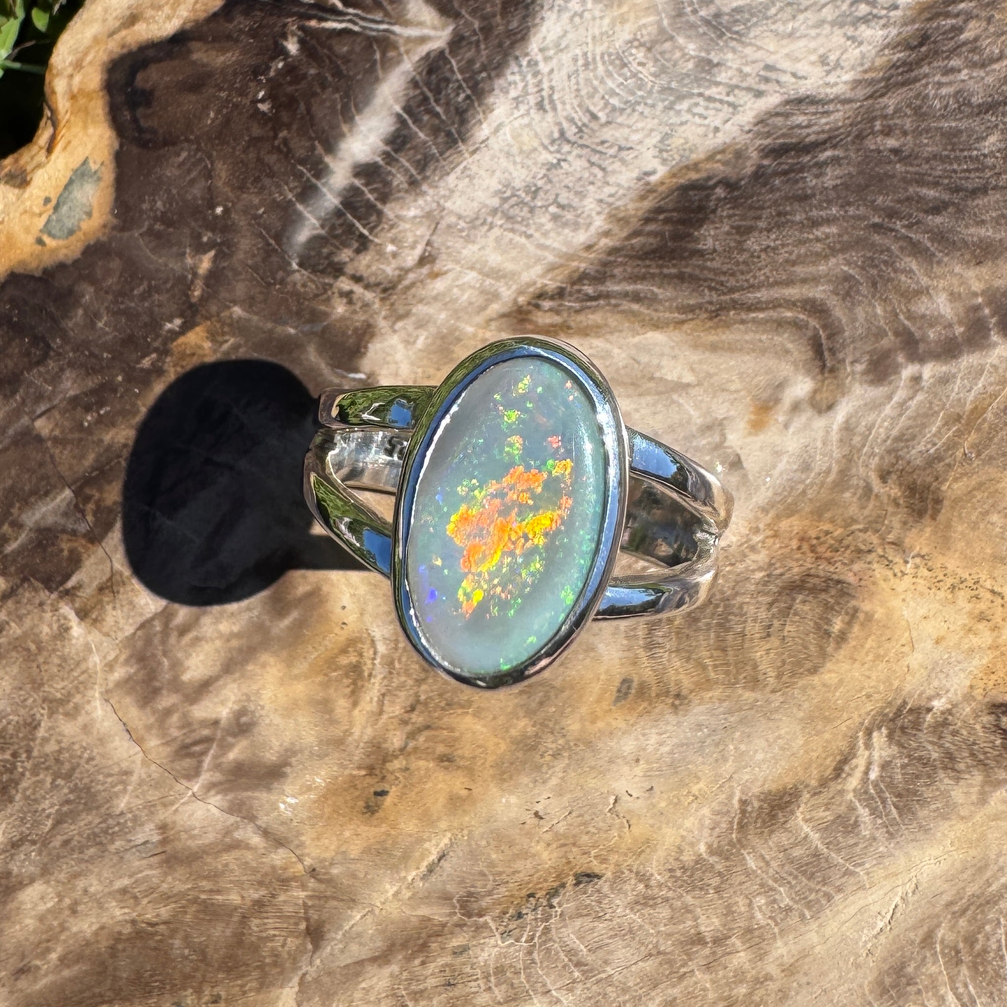 Mintabie Radiance – 3.00ct Solid Mintabie Opal 925 Sterling Silver Ring