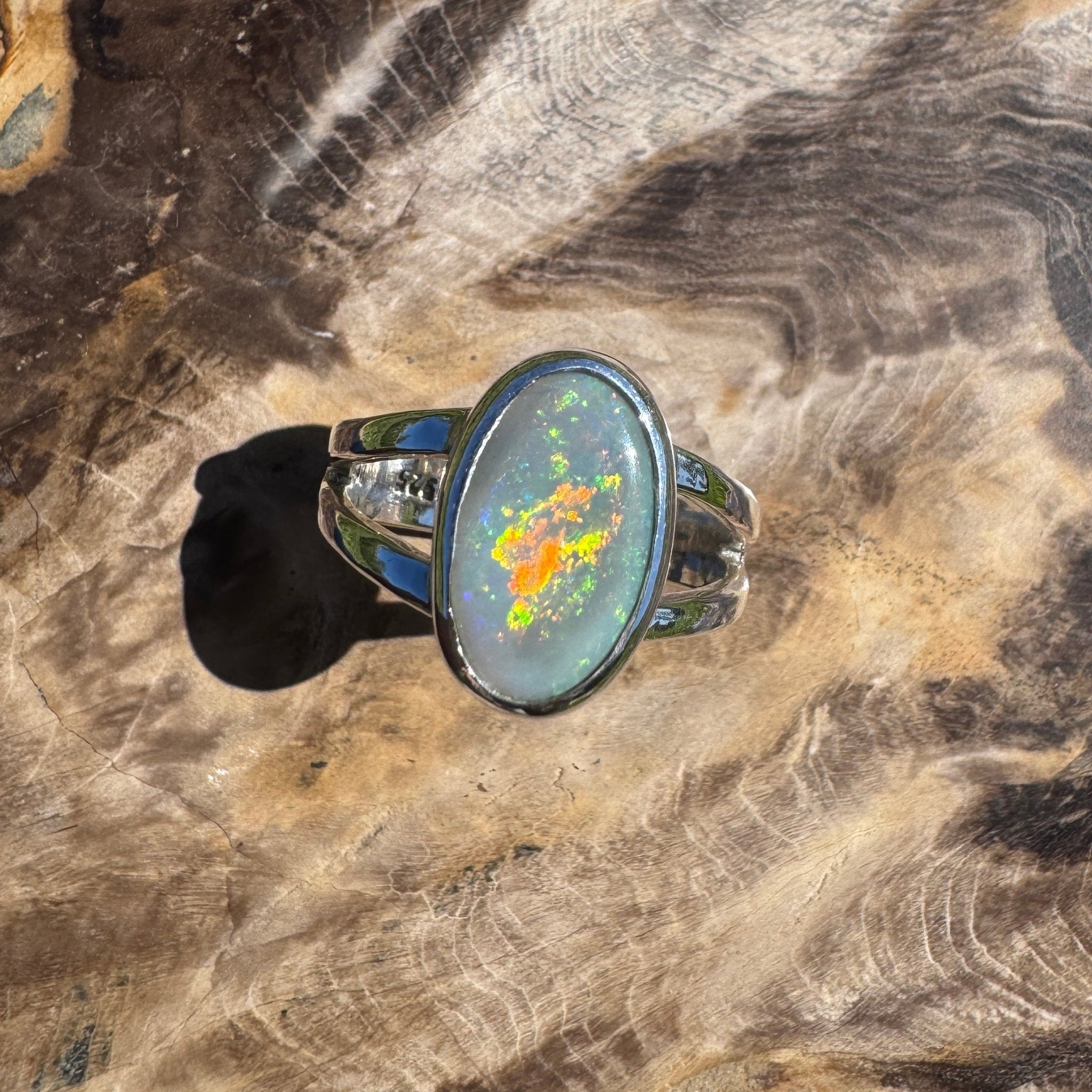 Mintabie Radiance – 3.00ct Solid Mintabie Opal 925 Sterling Silver Ring