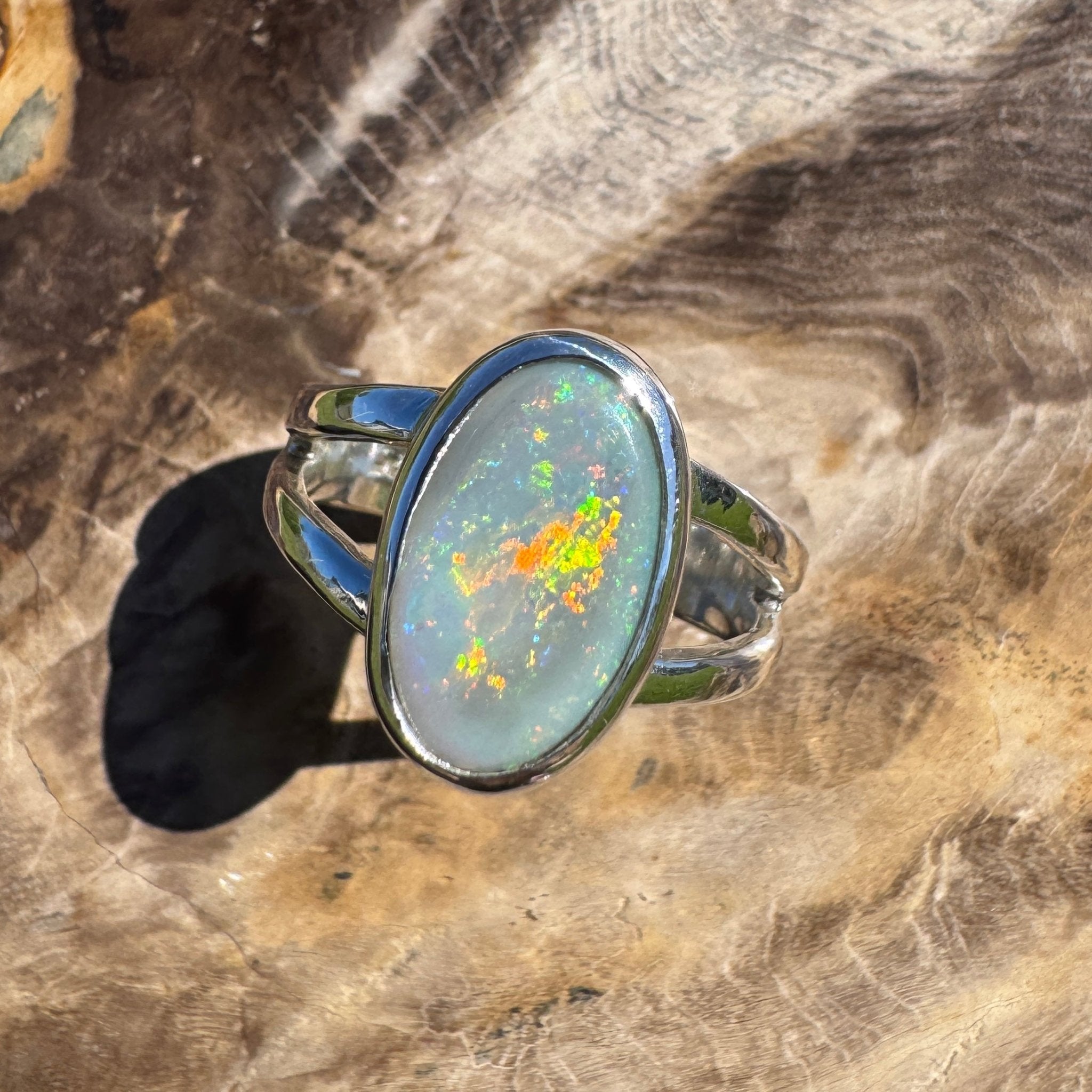 Mintabie Radiance – 3.00ct Solid Mintabie Opal 925 Sterling Silver Ring