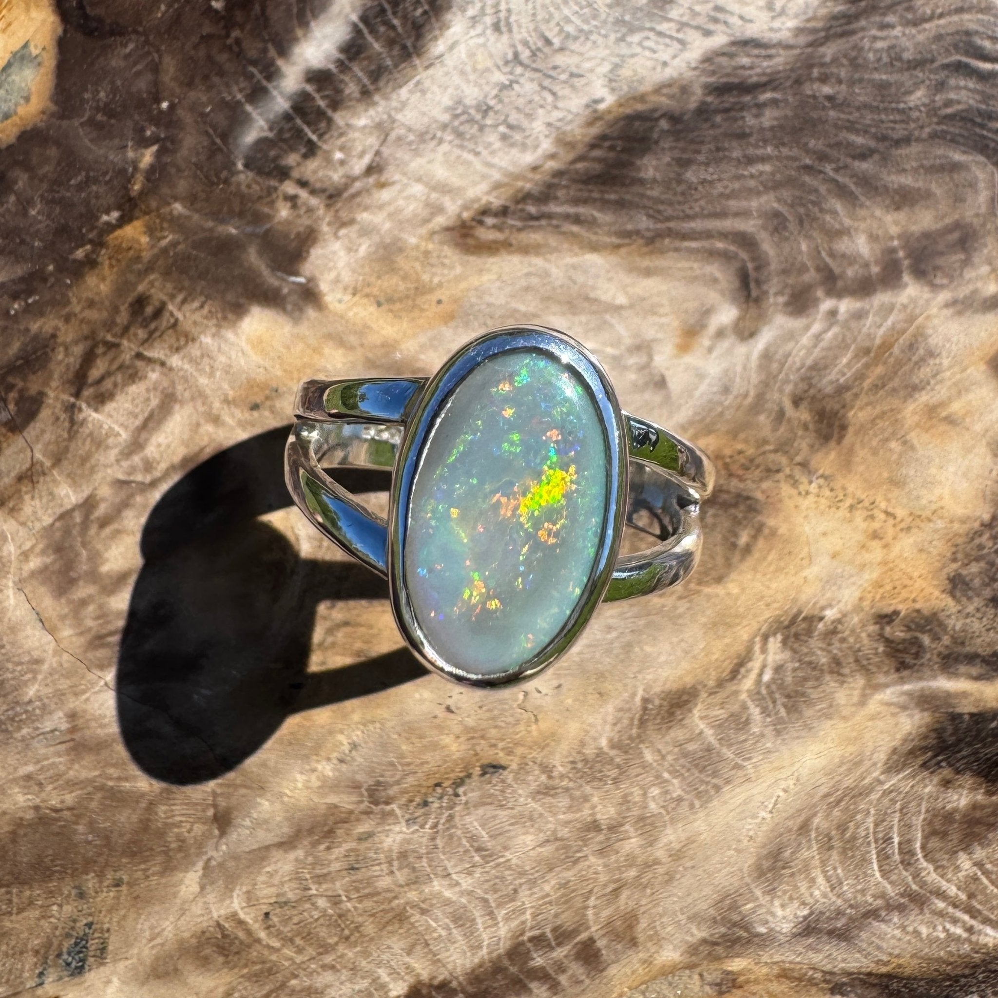 Mintabie Radiance – 3.00ct Solid Mintabie Opal 925 Sterling Silver Ring