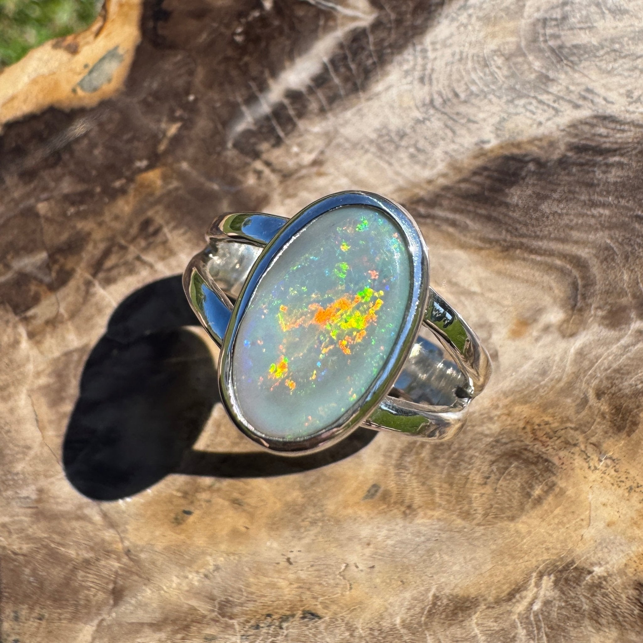 Mintabie Radiance – 3.00ct Solid Mintabie Opal 925 Sterling Silver Ring