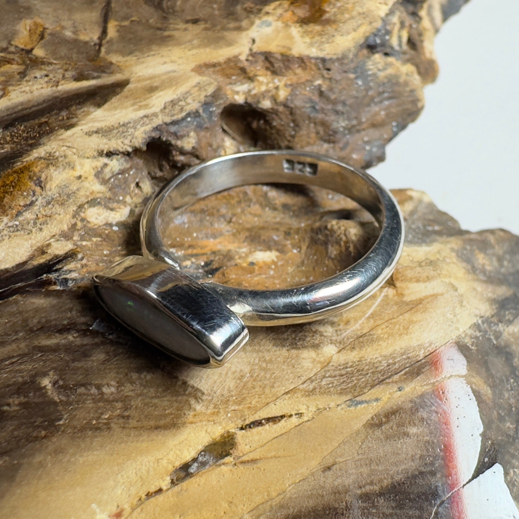 Morning at Montville – 1.4ct Lightning Ridge Solid Opal 925 Sterling Silver Ring