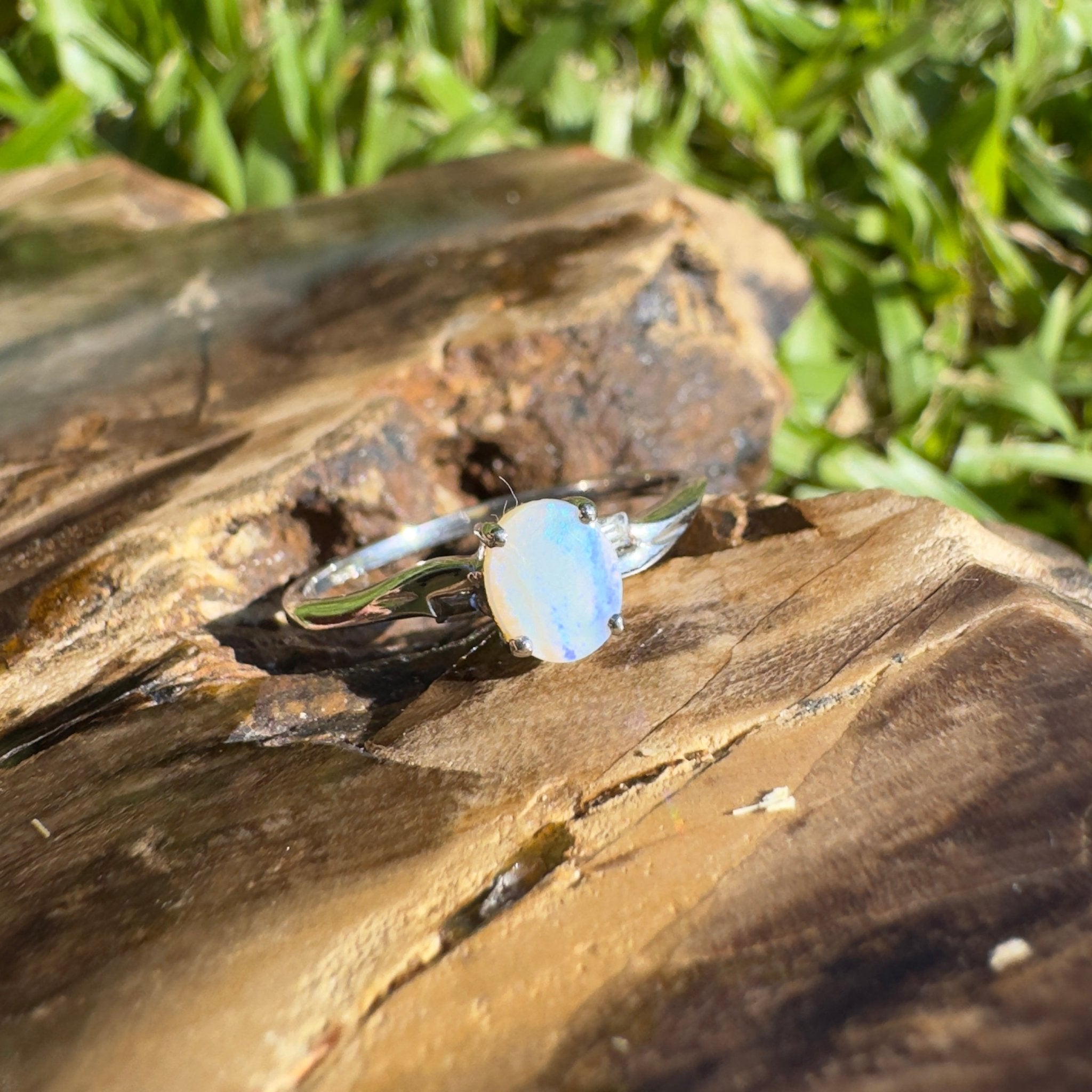 Mornington Gleam ~ 0.5ct Solid Coober Pedy Opal 925 Silver Ring