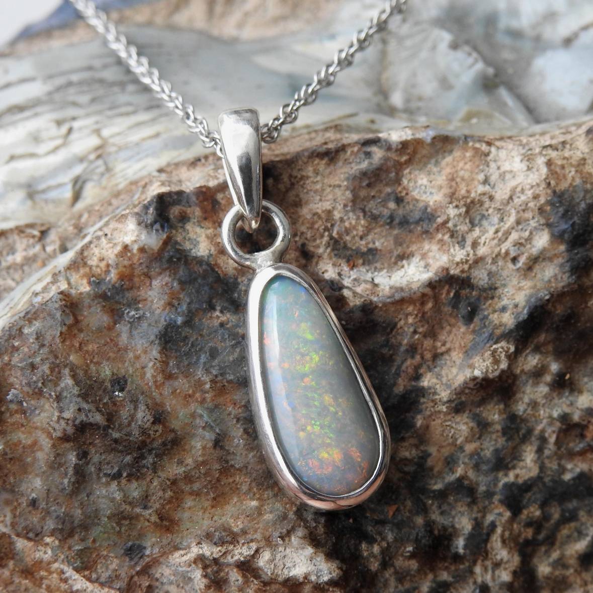 Ocean Aurora ~ 2.8ct Solid Lightning Ridge Opal 925 Sterling Silver Pendant Necklace
