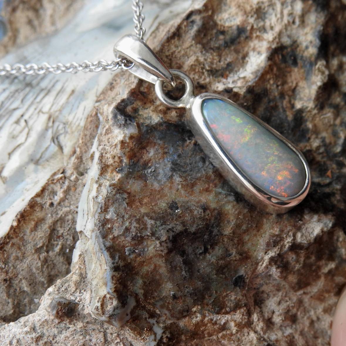 Ocean Aurora ~ 2.8ct Solid Lightning Ridge Opal 925 Sterling Silver Pendant Necklace
