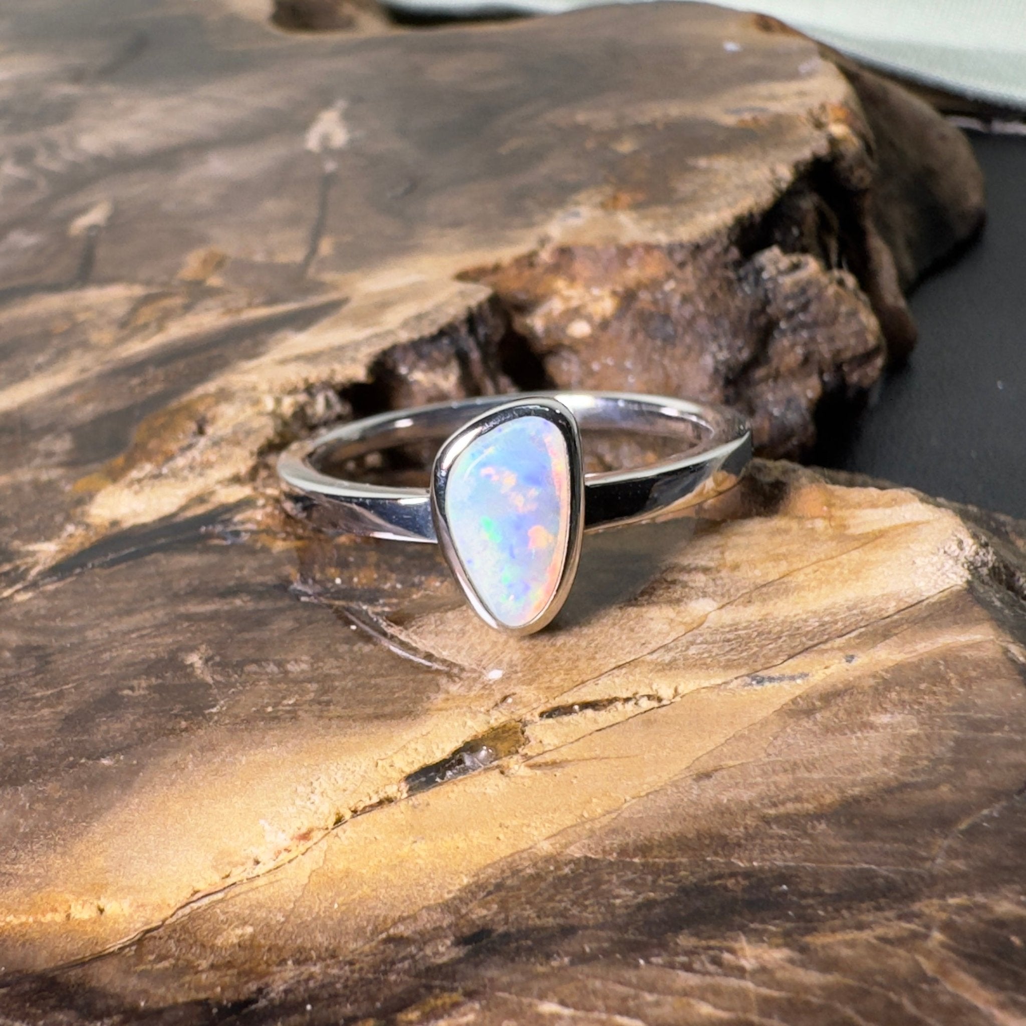 Oodnadatta Light ~ 0.5ct Solid Coober Pedy Opal 925 Silver Ring