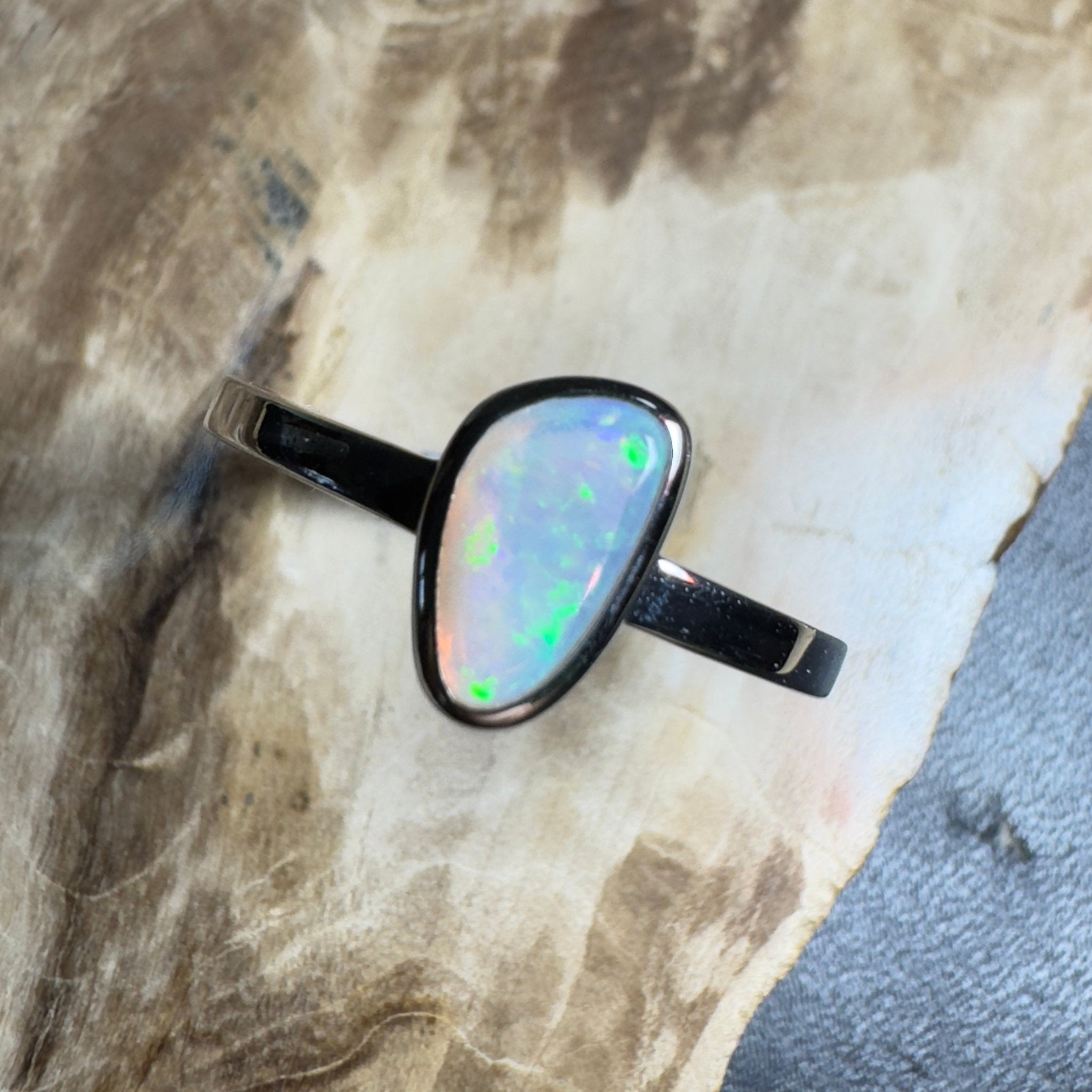 Oodnadatta Light ~ 0.5ct Solid Coober Pedy Opal 925 Silver Ring