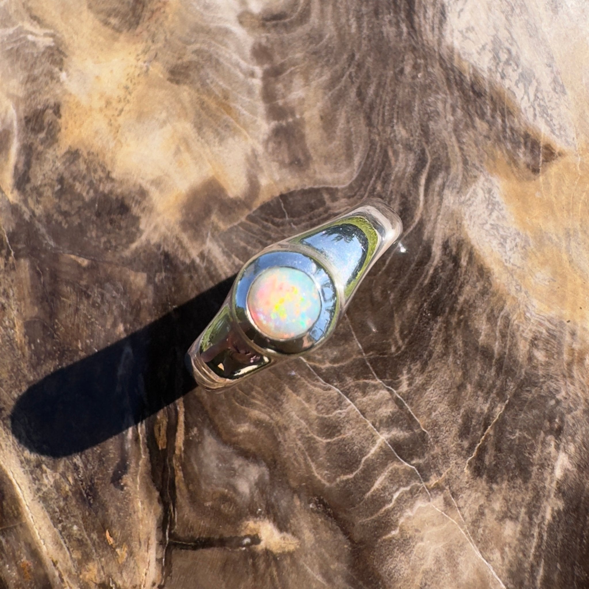 Outback Dream ~ 0.3ct Solid Lightning Ridge Crystal Opal 925 Silver Ring