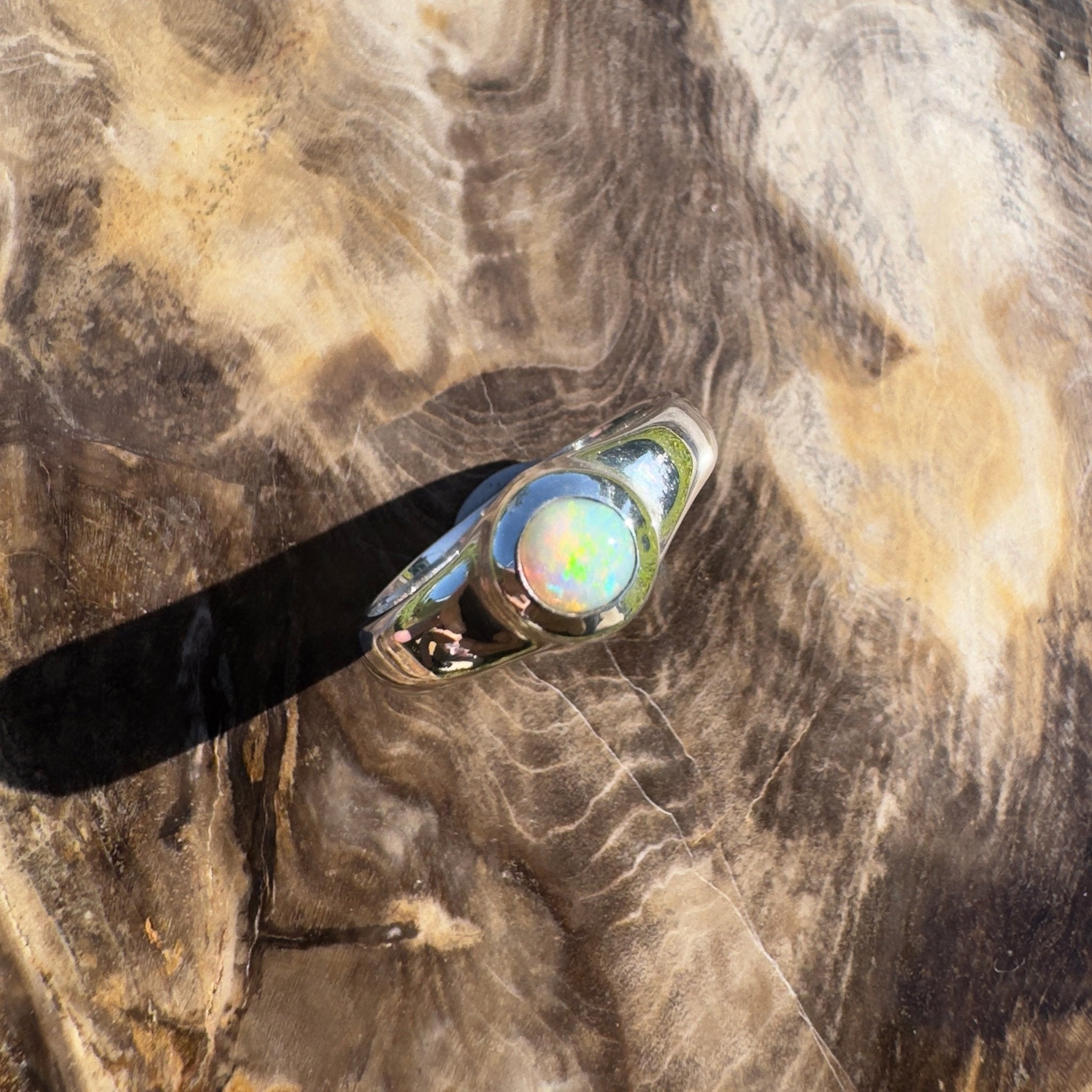 Outback Dream ~ 0.3ct Solid Lightning Ridge Crystal Opal 925 Silver Ring