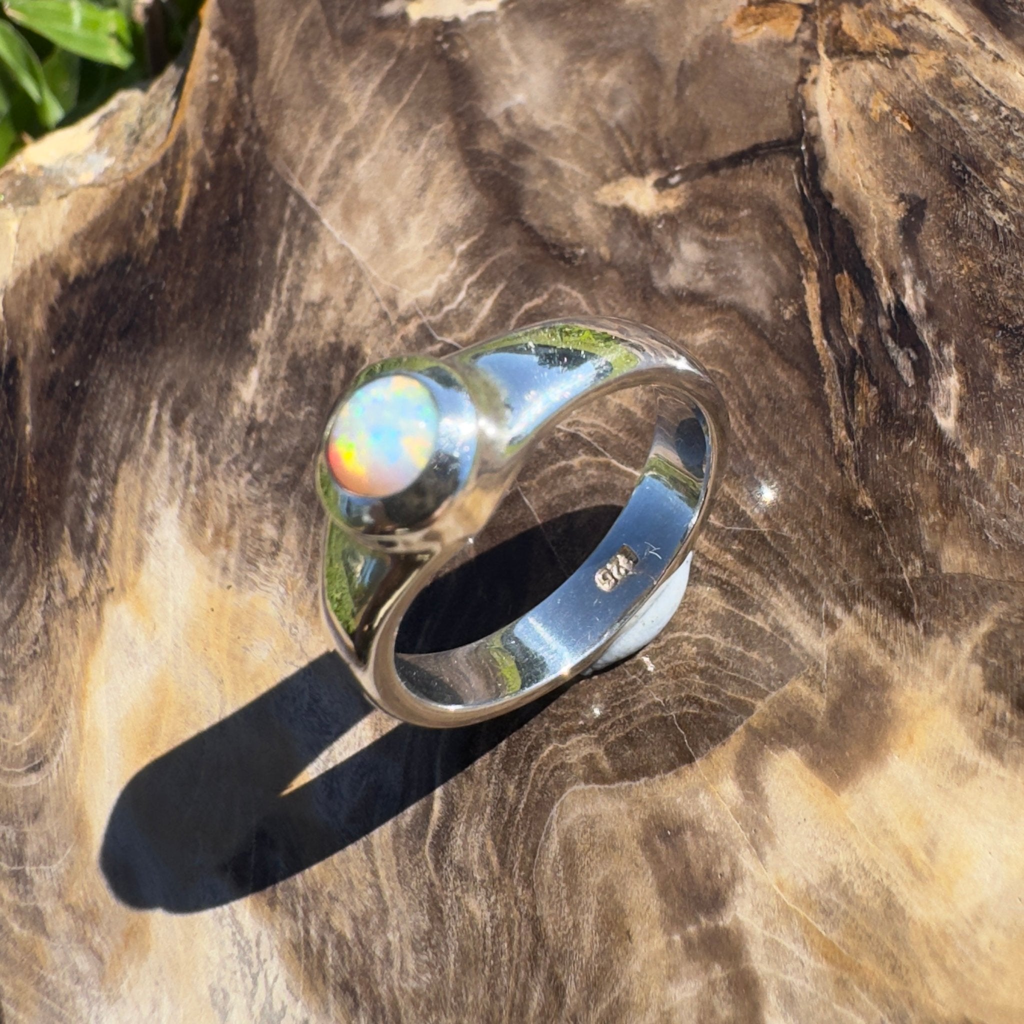 Outback Dream ~ 0.3ct Solid Lightning Ridge Crystal Opal 925 Silver Ring