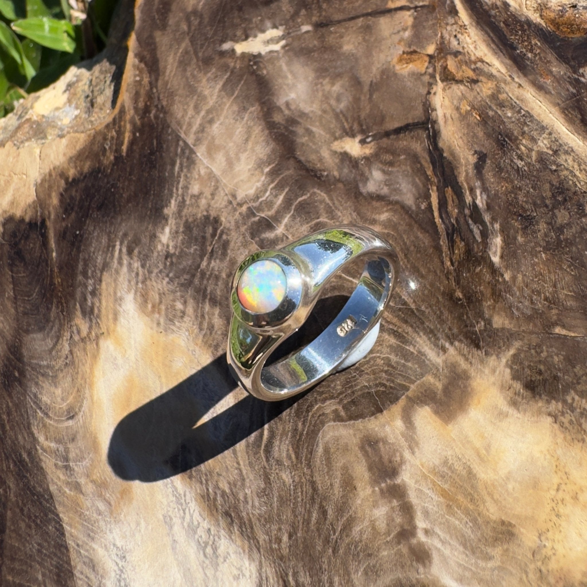 Outback Dream ~ 0.3ct Solid Lightning Ridge Crystal Opal 925 Silver Ring