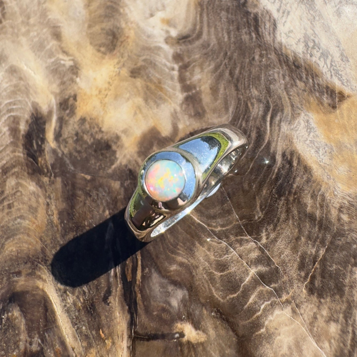 Outback Dream ~ 0.3ct Solid Lightning Ridge Crystal Opal 925 Silver Ring