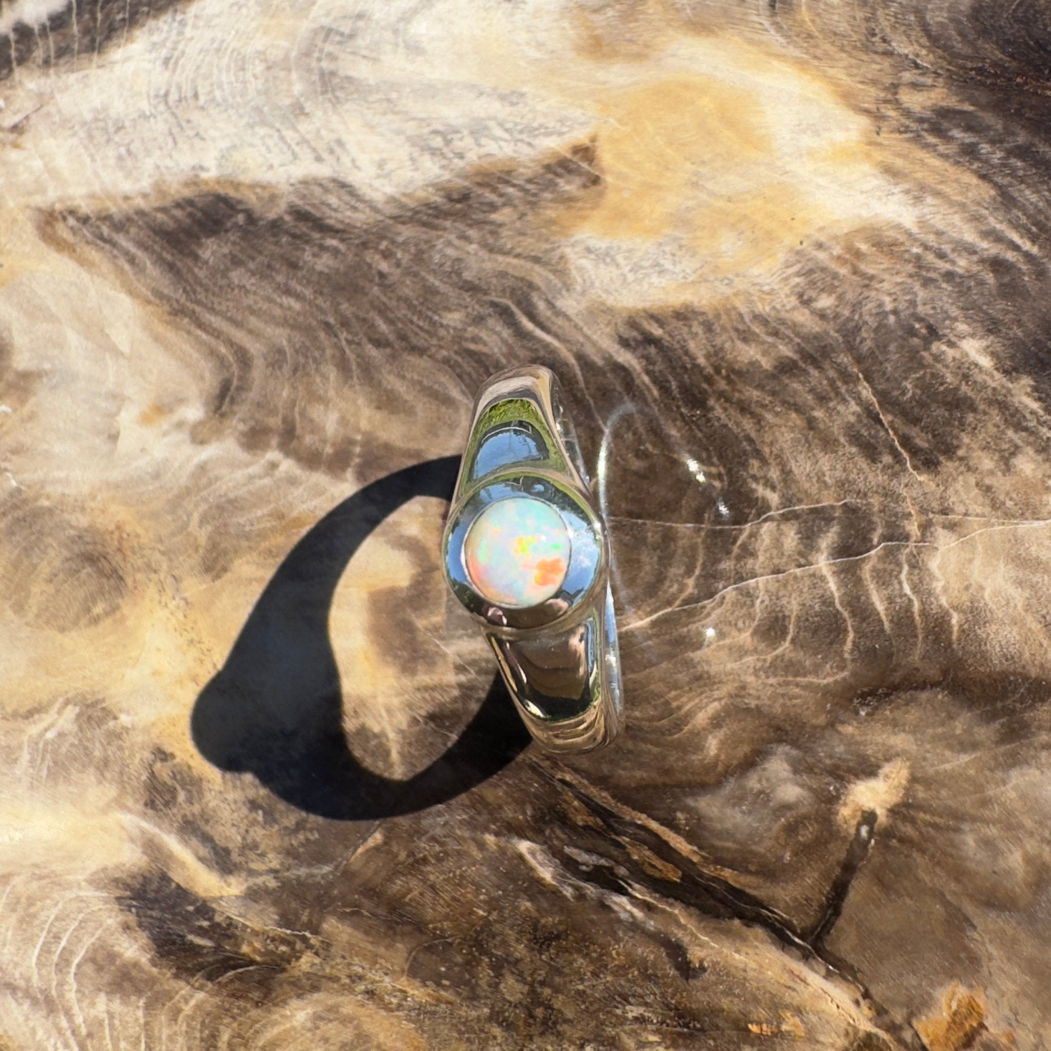 Outback Dream ~ 0.3ct Solid Lightning Ridge Crystal Opal 925 Silver Ring