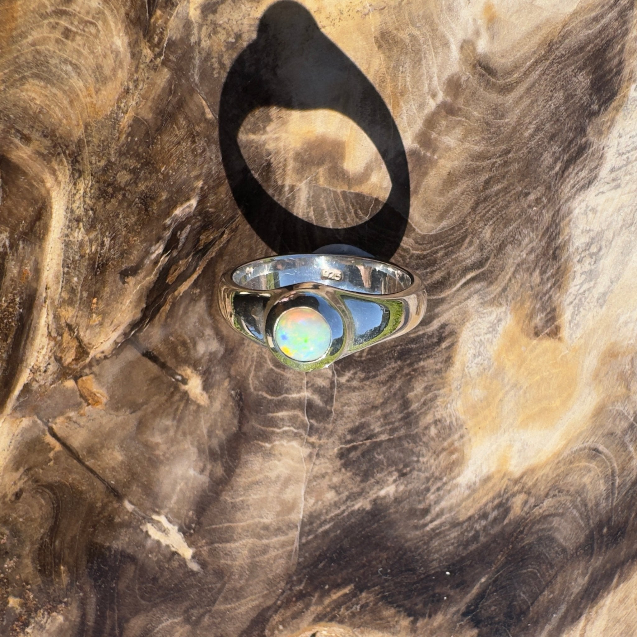 Outback Dream ~ 0.3ct Solid Lightning Ridge Crystal Opal 925 Silver Ring