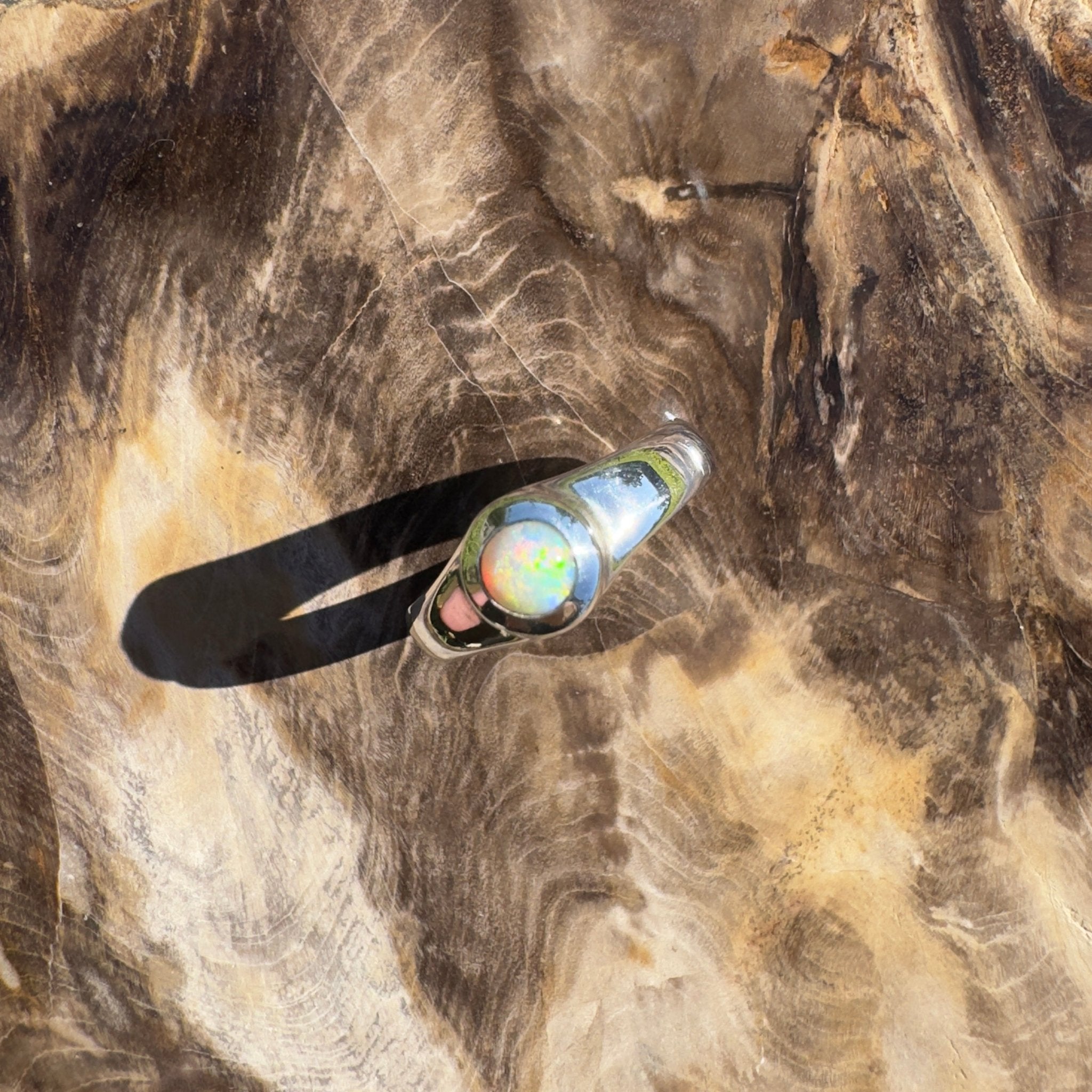 Outback Dream ~ 0.3ct Solid Lightning Ridge Crystal Opal 925 Silver Ring