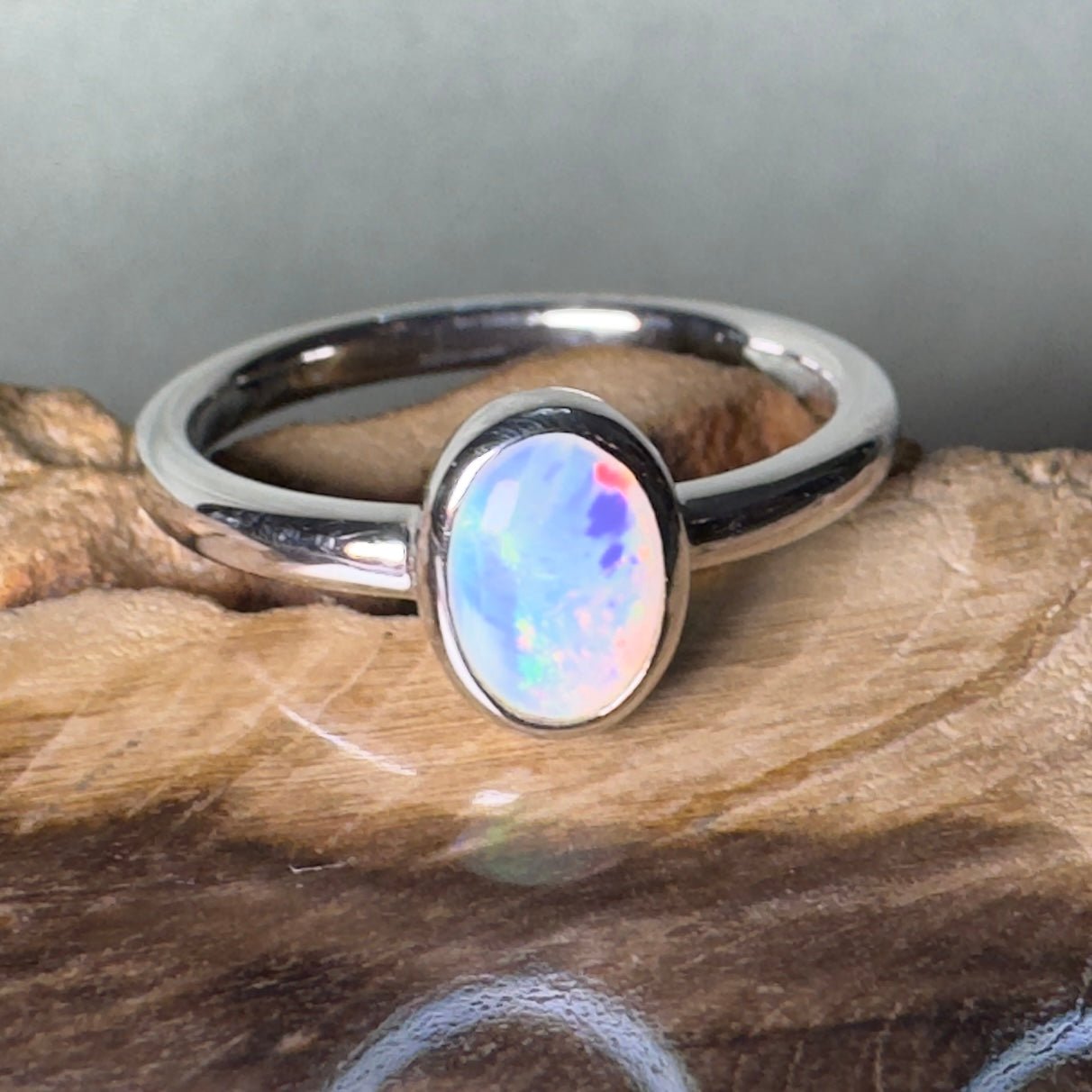 Painted Desert Halo ~ 0.4ct Solid Coober Pedy Opal 925 Silver Ring