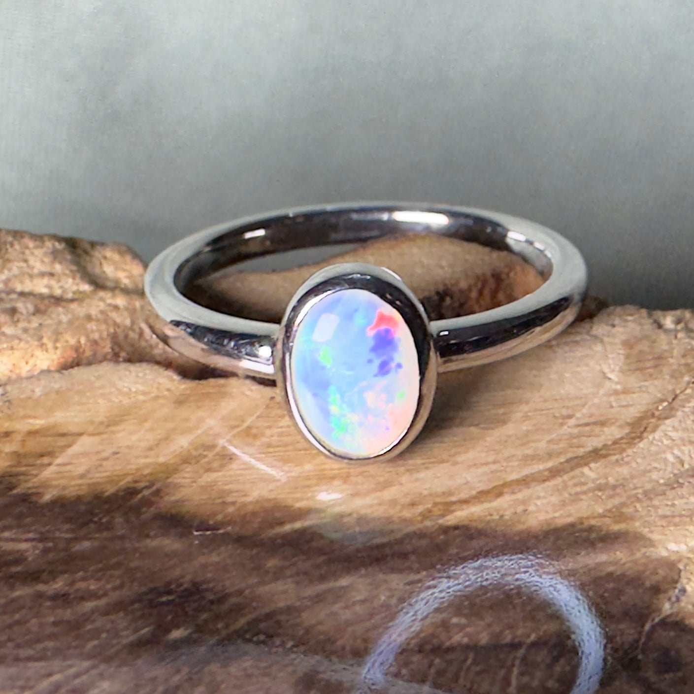 Painted Desert Halo ~ 0.4ct Solid Coober Pedy Opal 925 Silver Ring