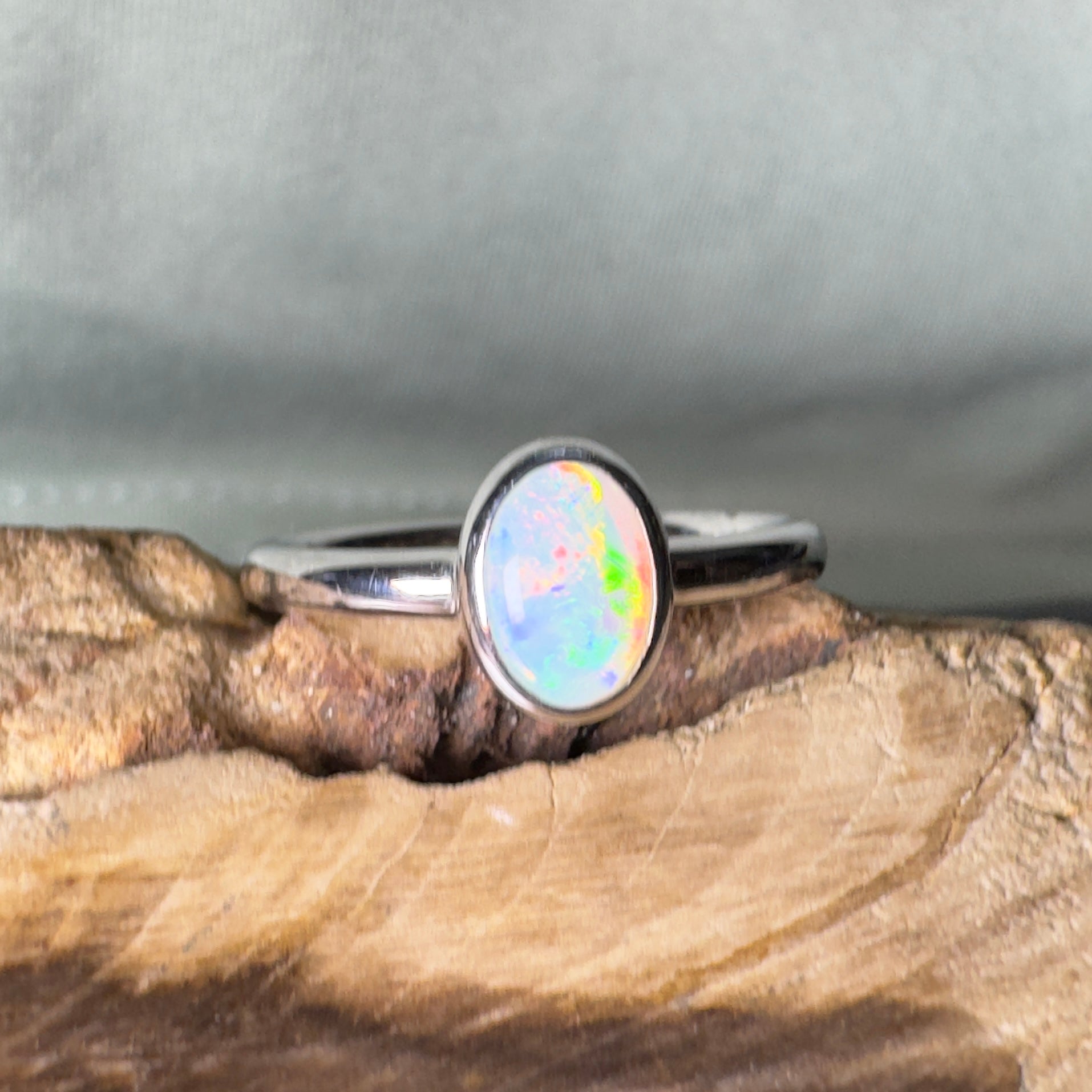 Painted Desert Halo ~ 0.4ct Solid Coober Pedy Opal 925 Silver Ring