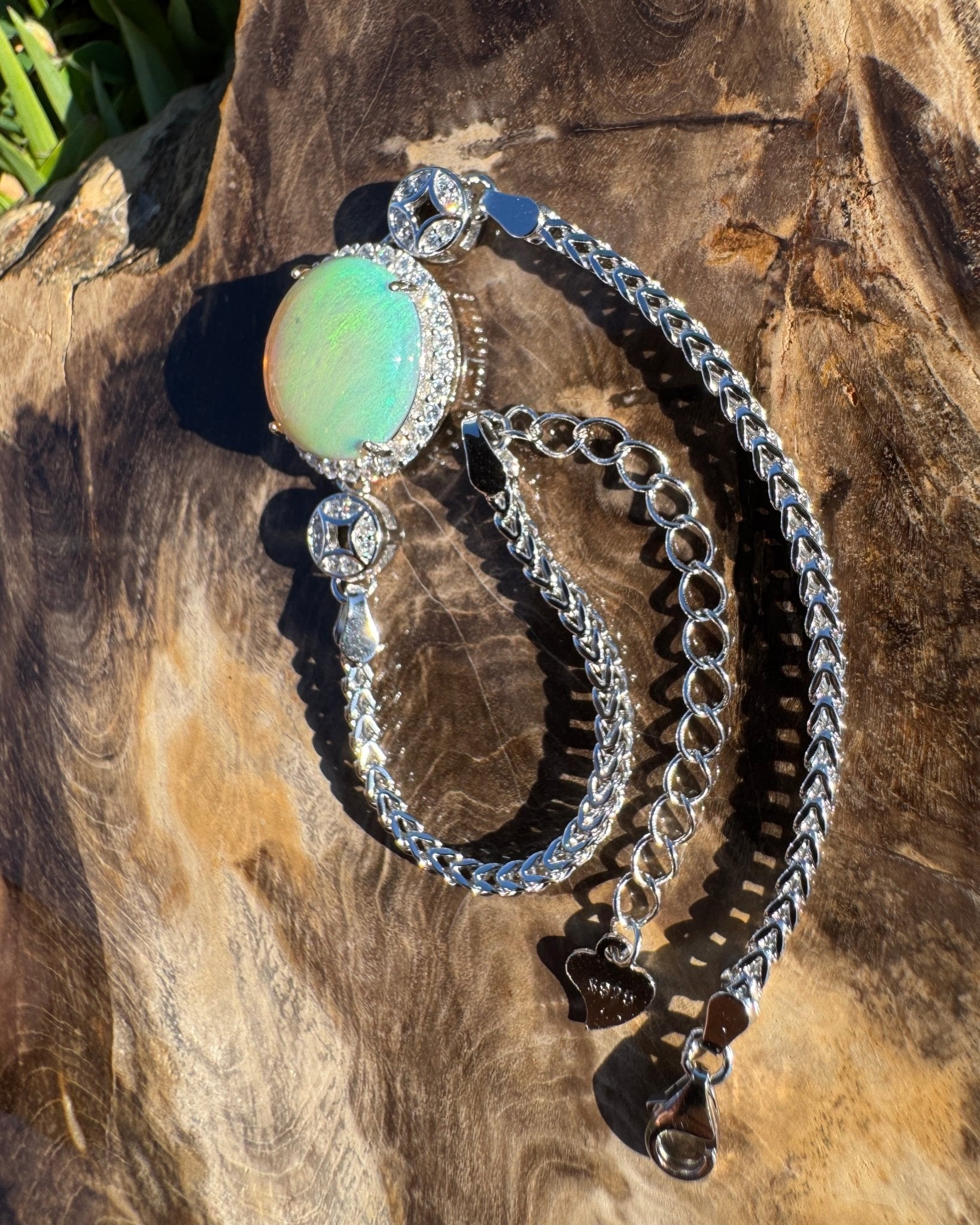 Palm Cove Flow - 1.8ct Mintabie Opal 925 Silver Bracelet