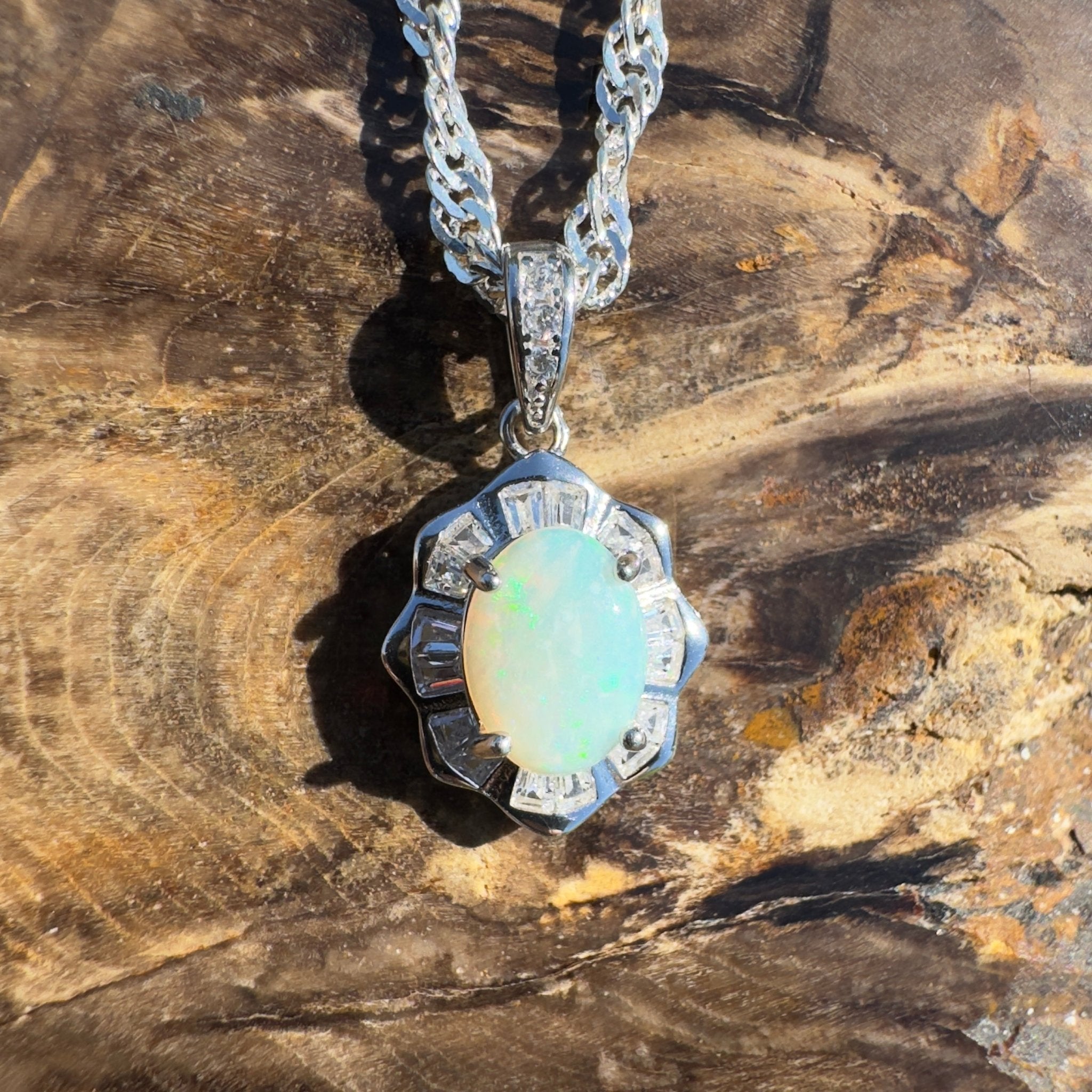 Port Lincoln Crest – 0.8ct Lightning Ridge Opal Pendant