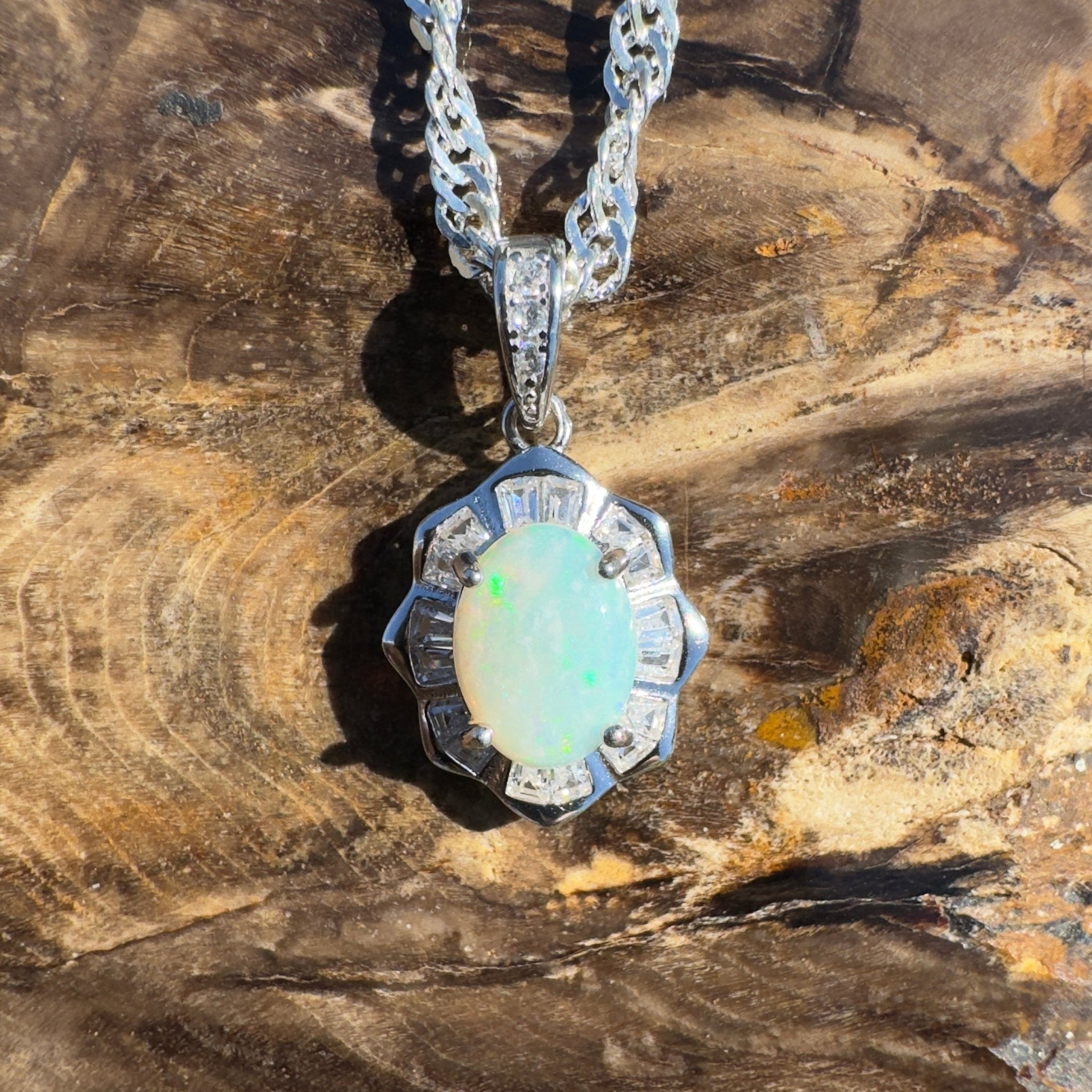 Port Lincoln Crest – 0.8ct Lightning Ridge Opal Pendant