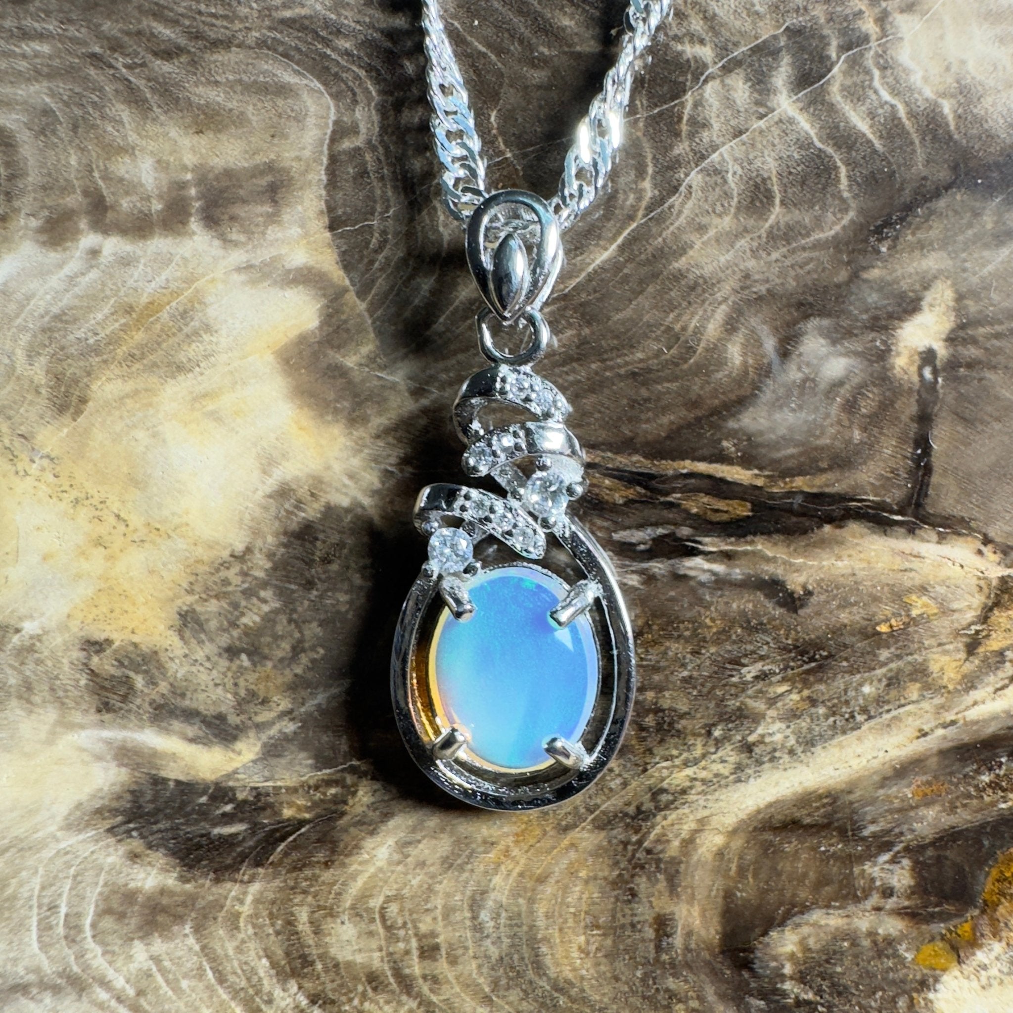 Port Phillip Drift ~ 0.8ct Lightning Ridge Opal 925 Silver Pendant
