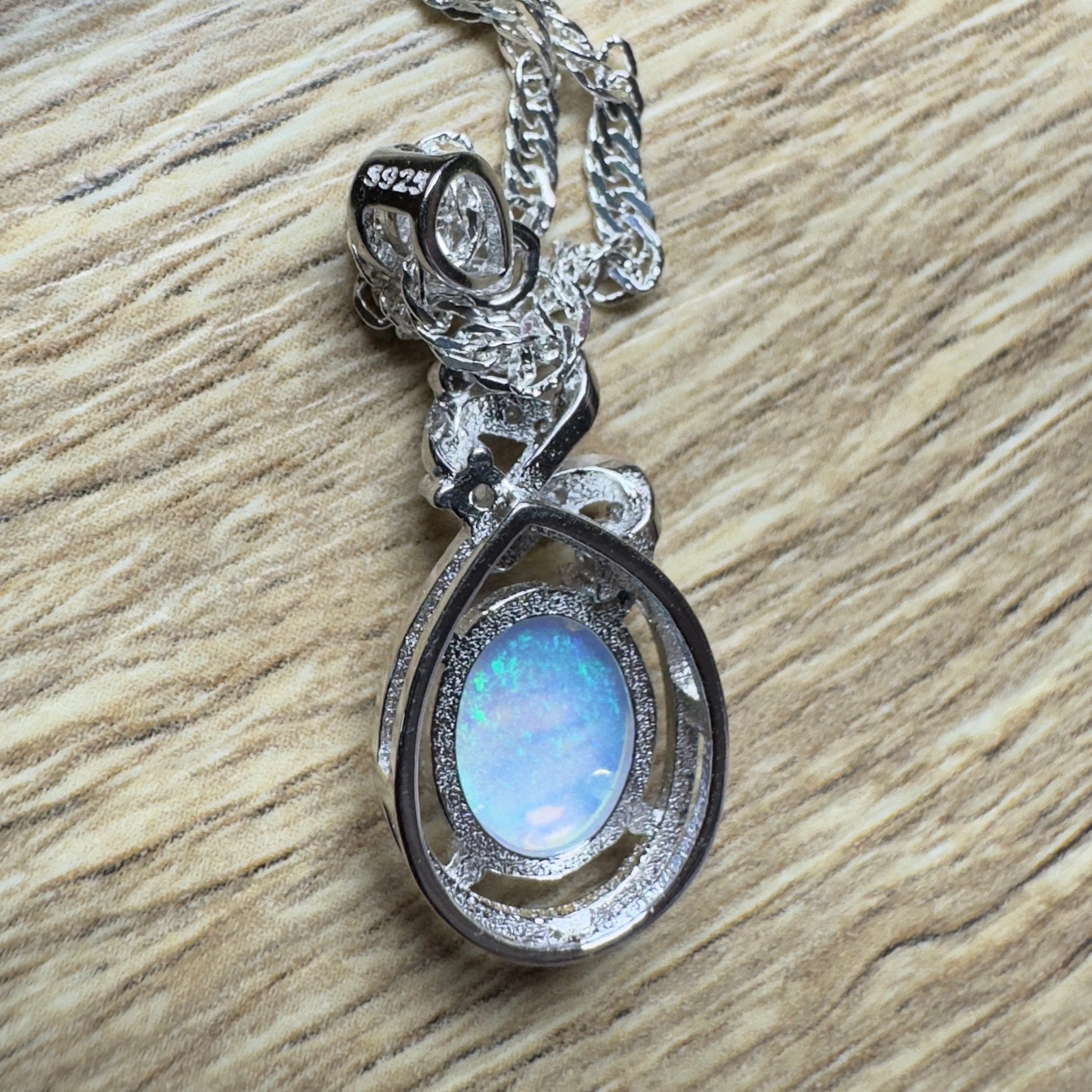 Port Phillip Drift ~ 0.8ct Lightning Ridge Opal 925 Silver Pendant