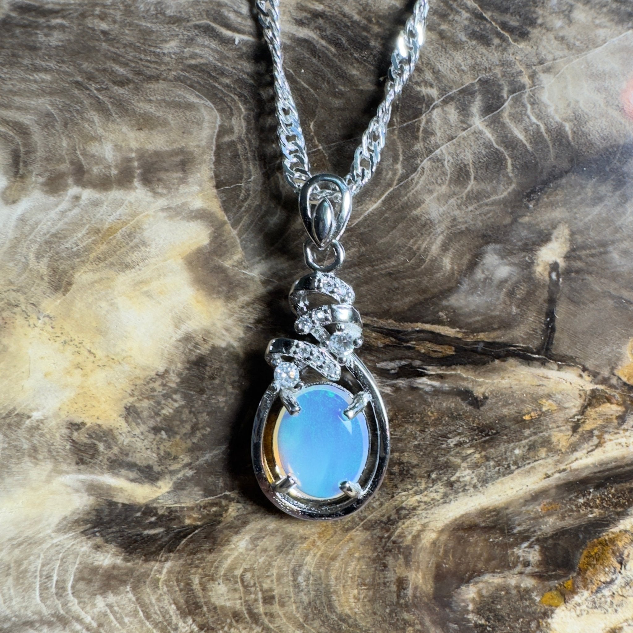 Port Phillip Drift ~ 0.8ct Lightning Ridge Opal 925 Silver Pendant