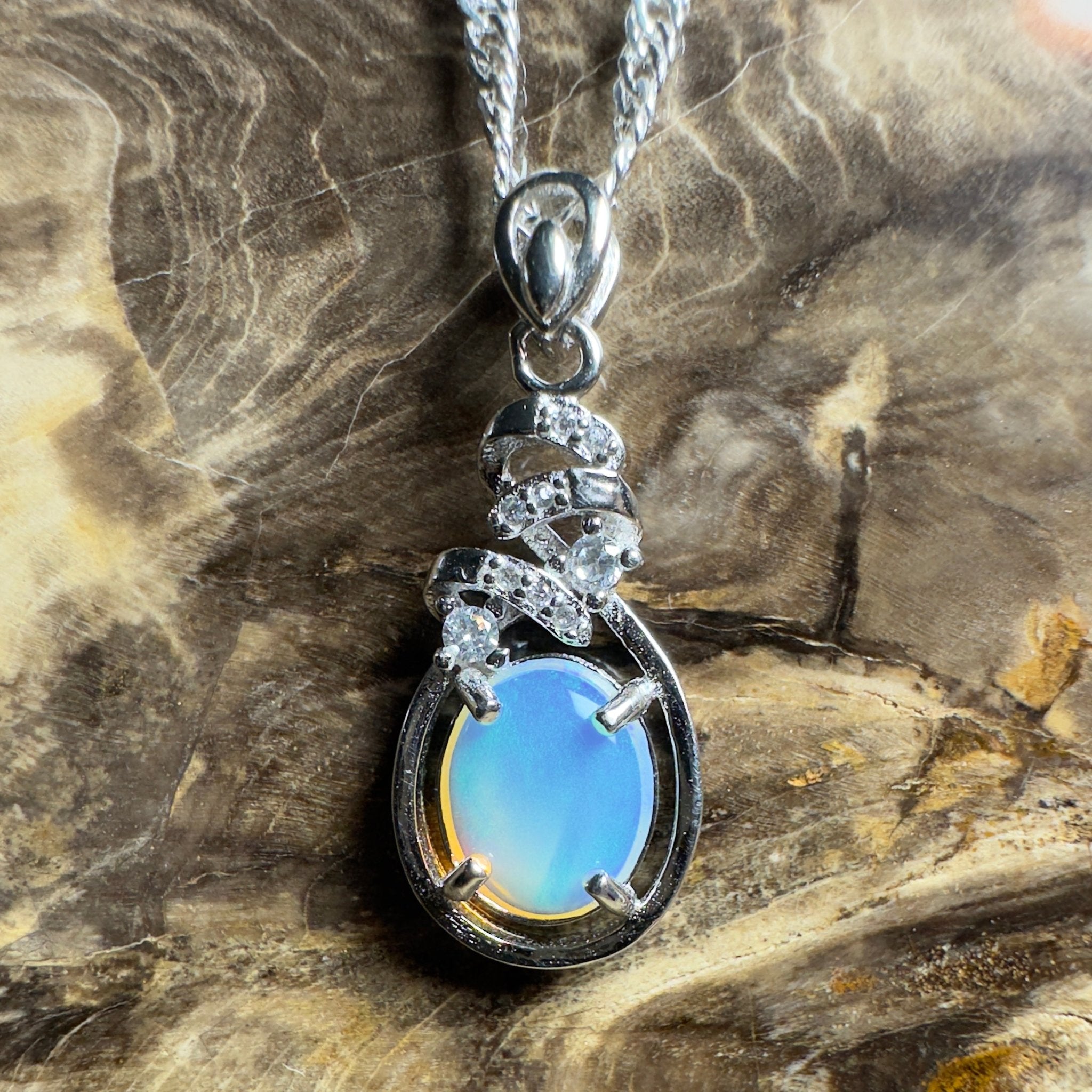 Port Phillip Drift ~ 0.8ct Lightning Ridge Opal 925 Silver Pendant