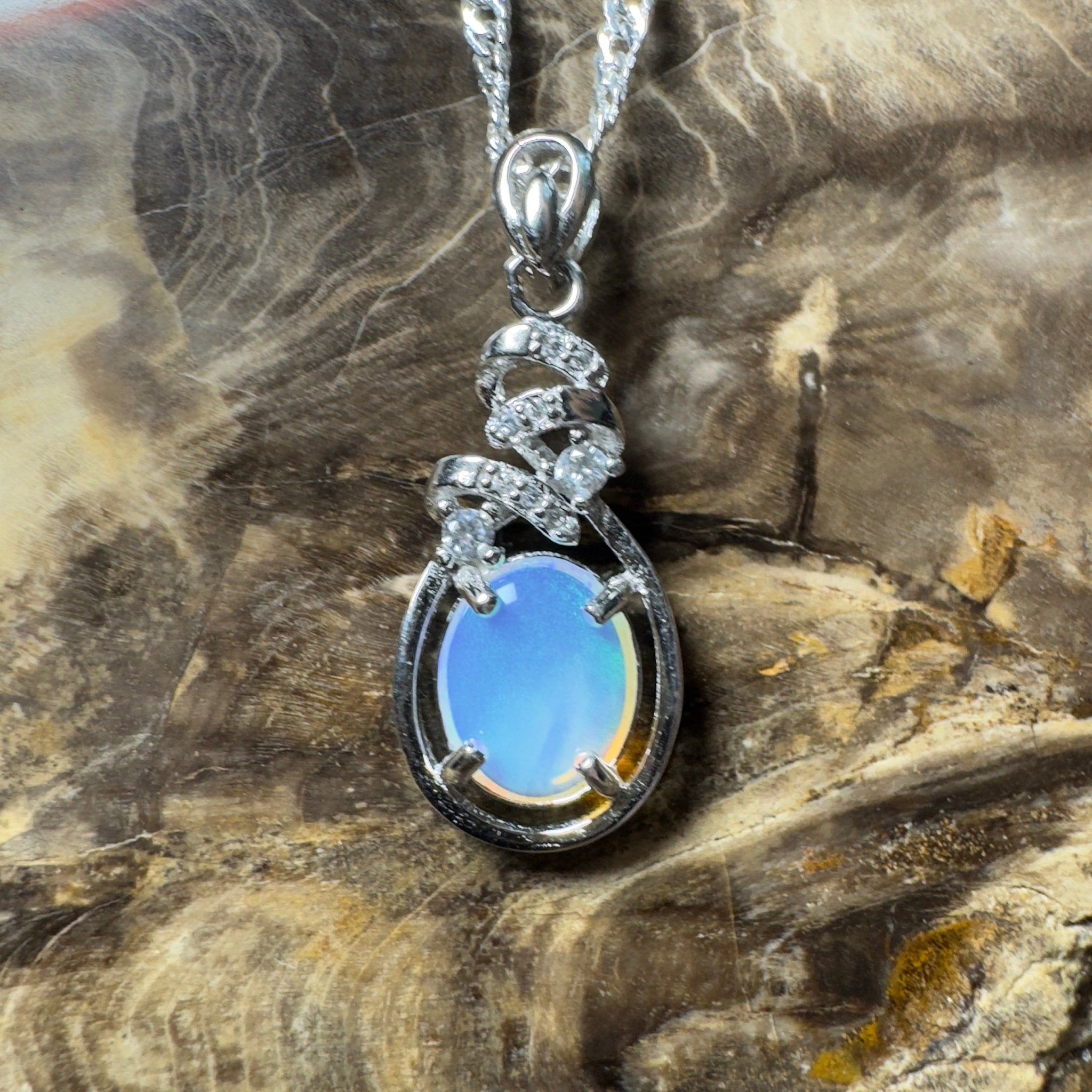 Port Phillip Drift ~ 0.8ct Lightning Ridge Opal 925 Silver Pendant