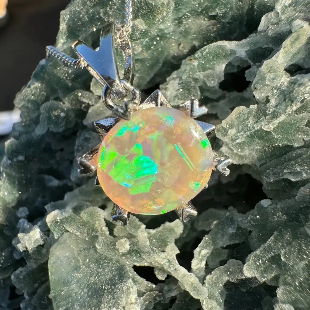 'Rainfall Glow' ~ Handcrafted 2.5ct Solid Lightning Ridge Opal 925 Sterling Silver Pendant Necklace