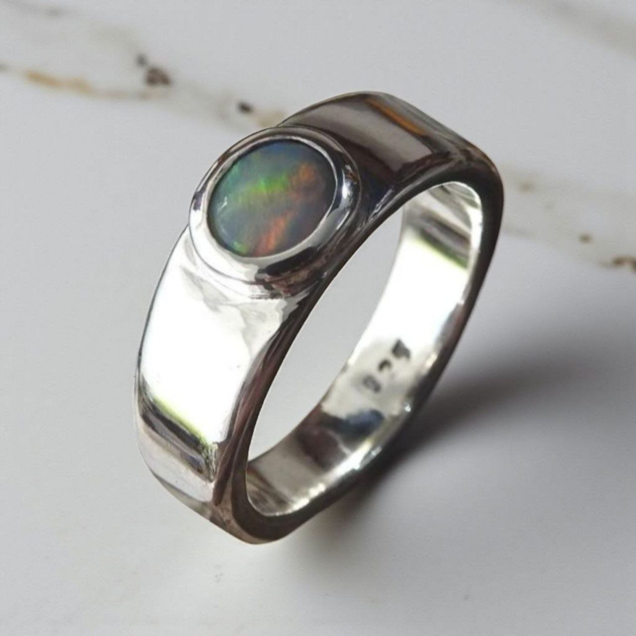 Red Ember Glow – 0.74ct Solid Lightning Ridge Dark Opal 925 Sterling Silver Ring.