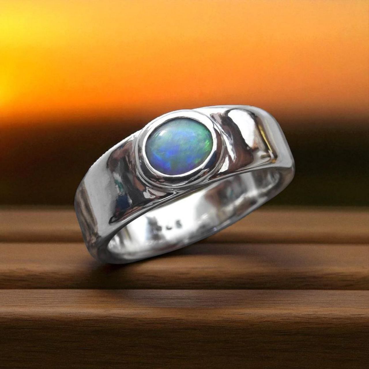 Red Ember Glow – 0.74ct Solid Lightning Ridge Dark Opal 925 Sterling Silver Ring.