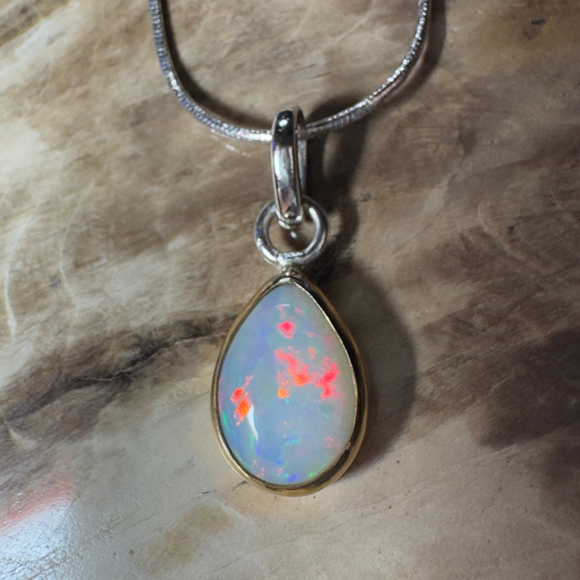 Red Ridge White ~ 2.7ct Solid Lightning Ridge White Opal Two - tone 9ct Gold and 925 Sterling Silver Pendant Necklace