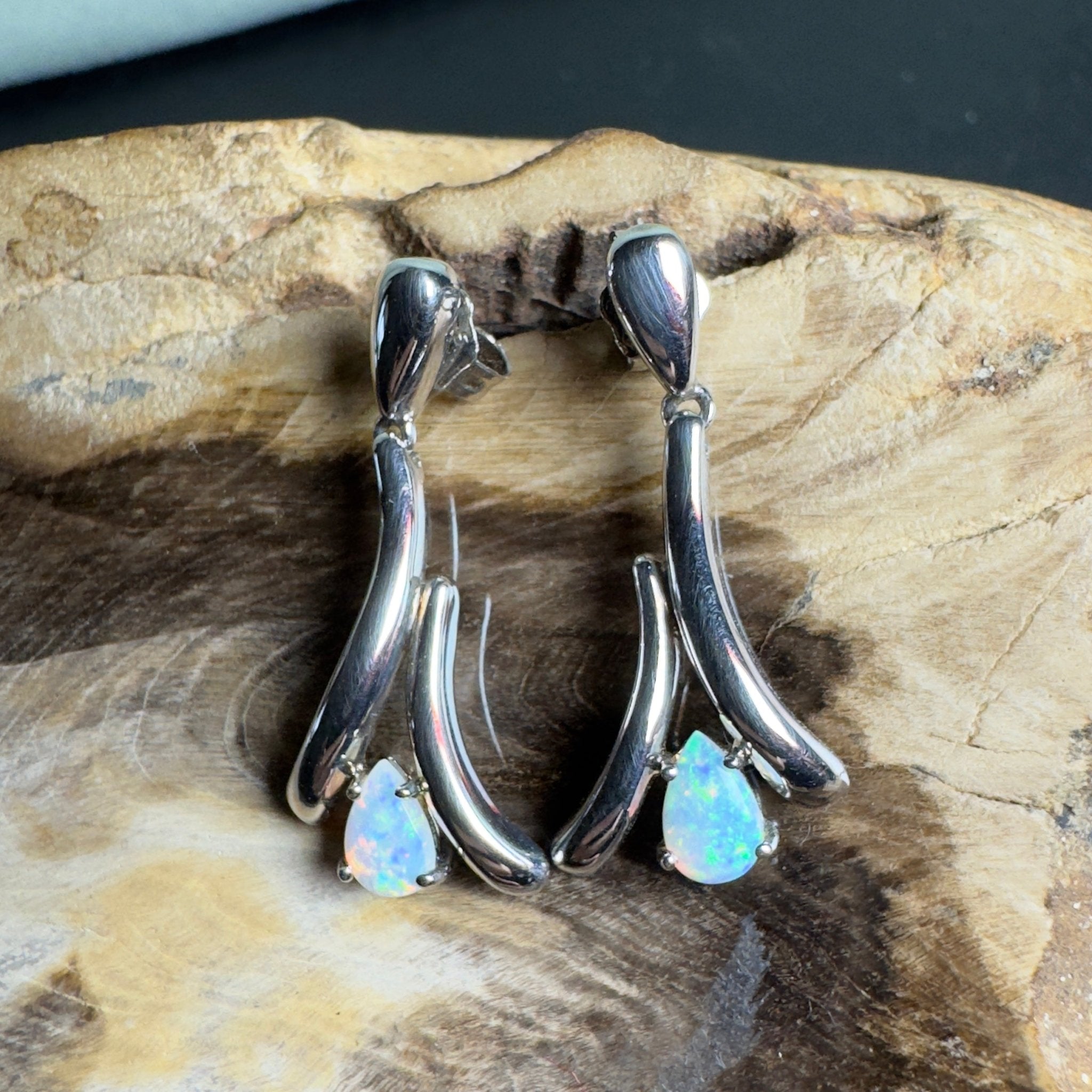 Sea Glass Spark - 0.8 ct Lightning Ridge Opal 925 Silver Earrings