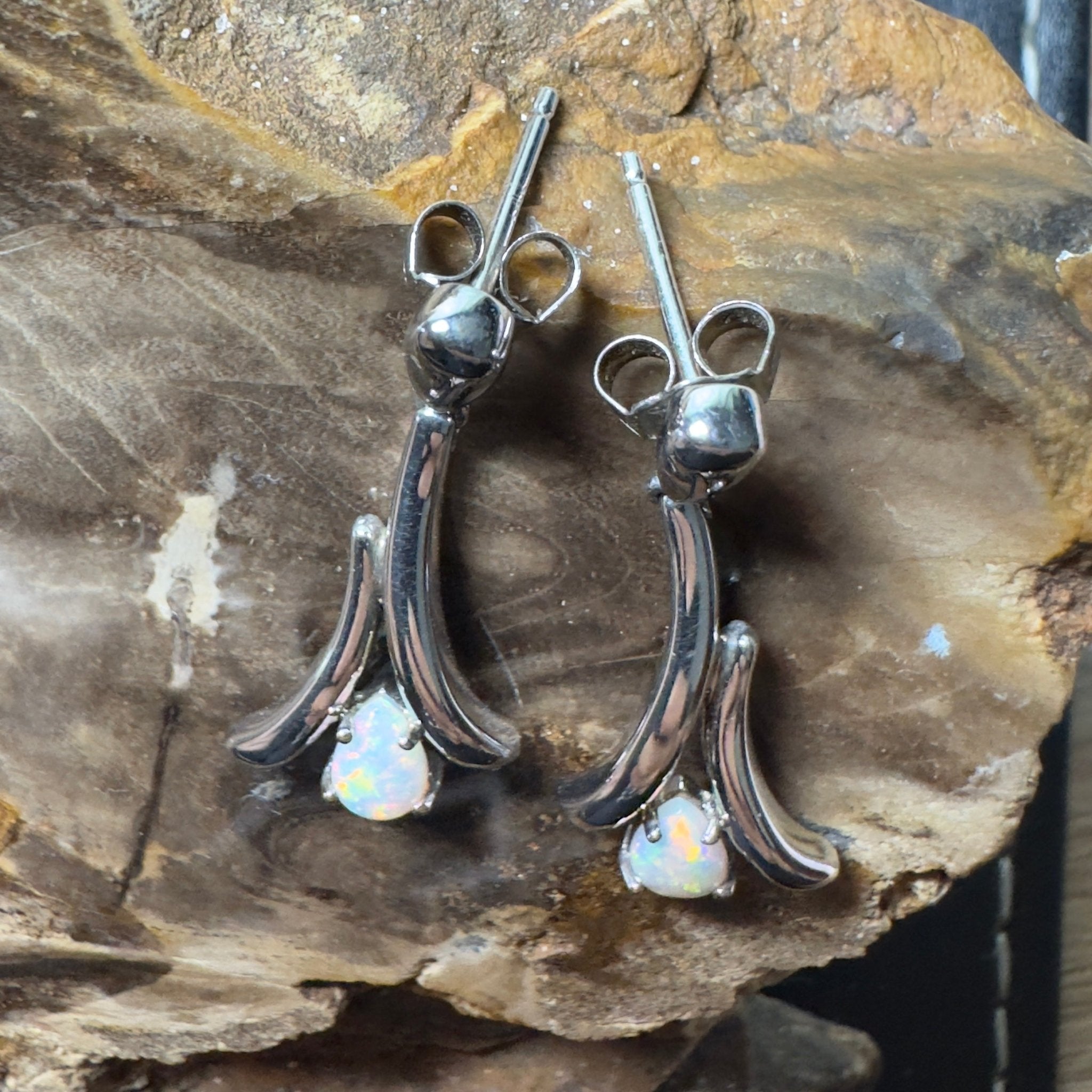 Sea Glass Spark - 0.8 ct Lightning Ridge Opal 925 Silver Earrings