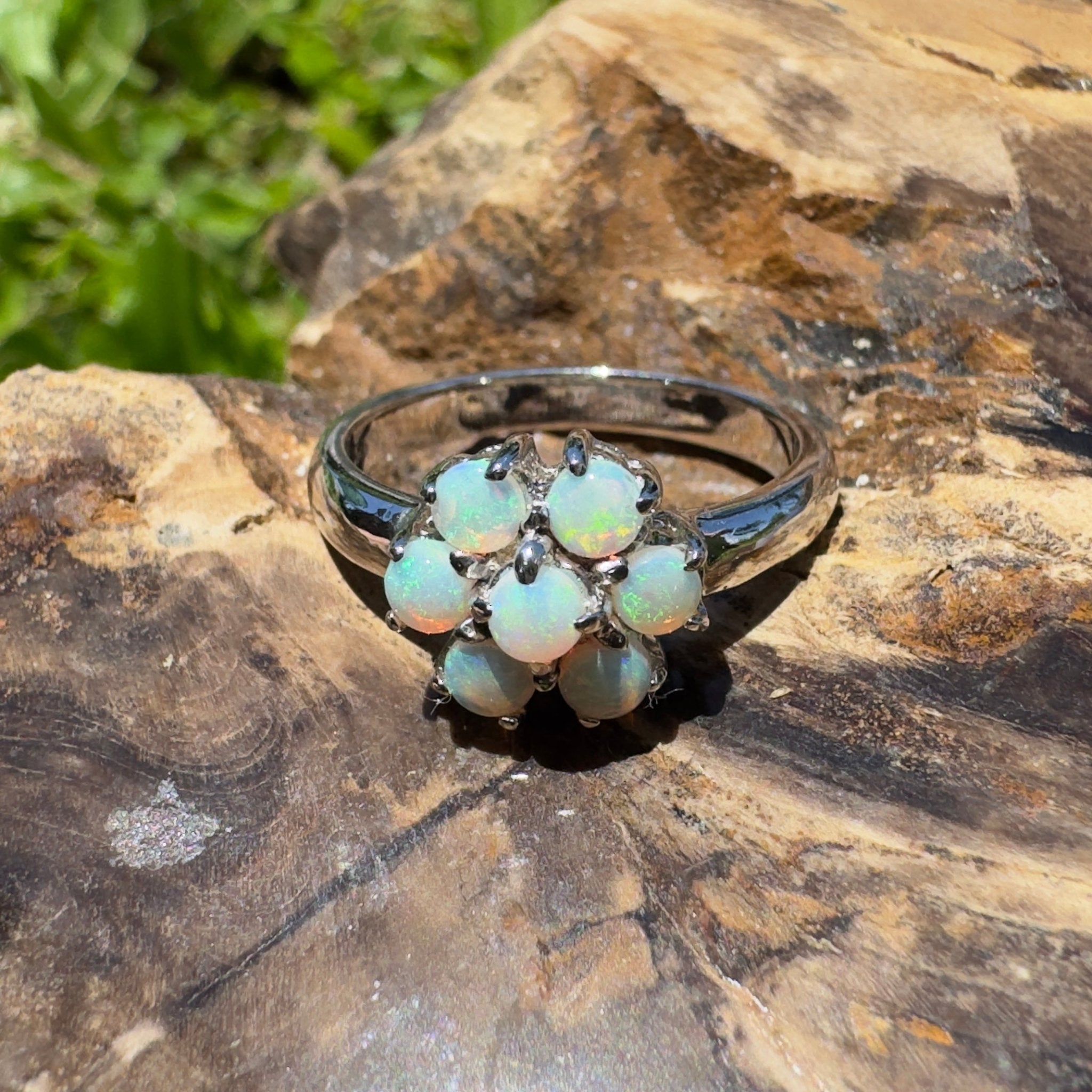 Shipsterns Bloom – Solid Lightning Ridge Crystal Opal 925 Sterling Silver Ring