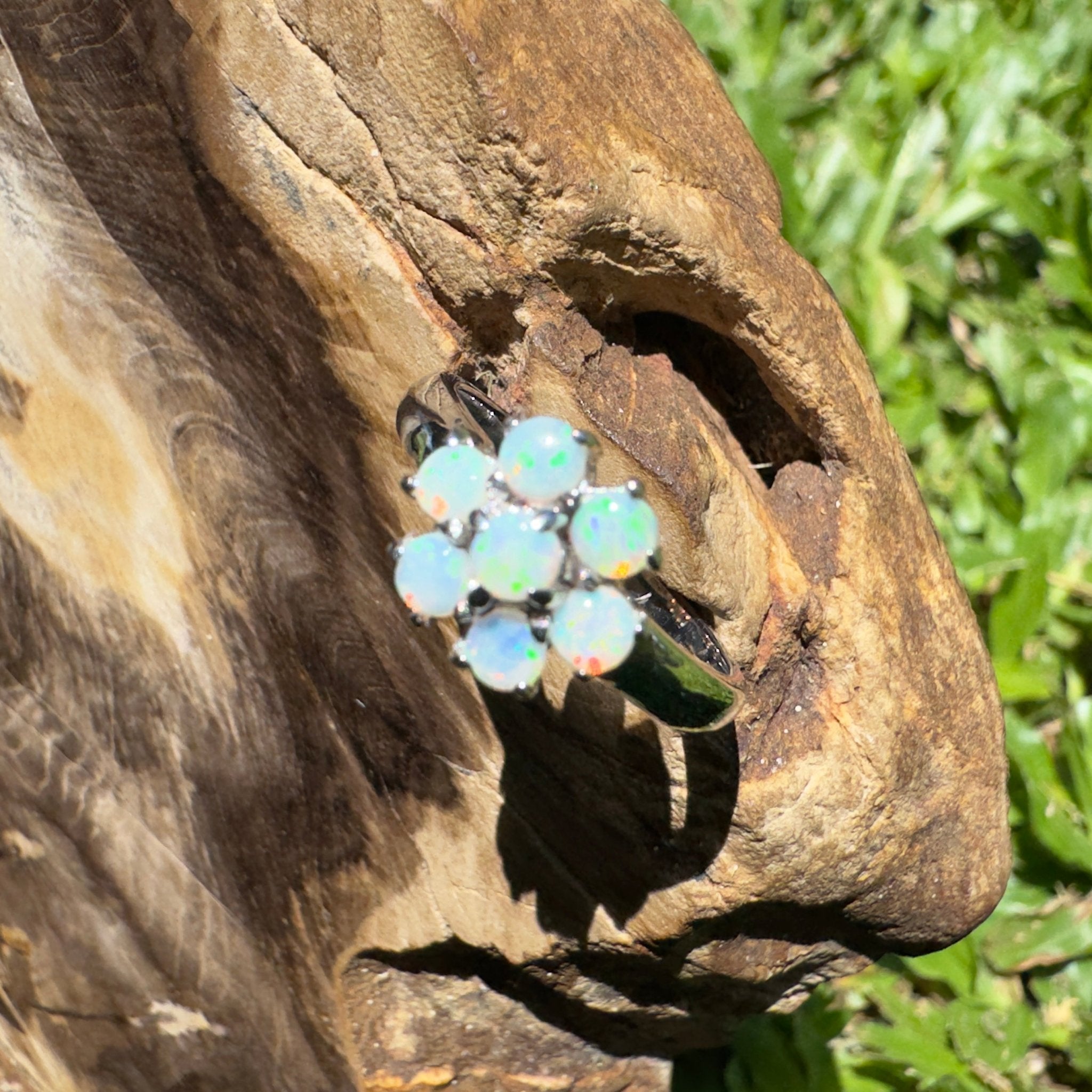 Shipsterns Bloom – Solid Lightning Ridge Crystal Opal 925 Sterling Silver Ring