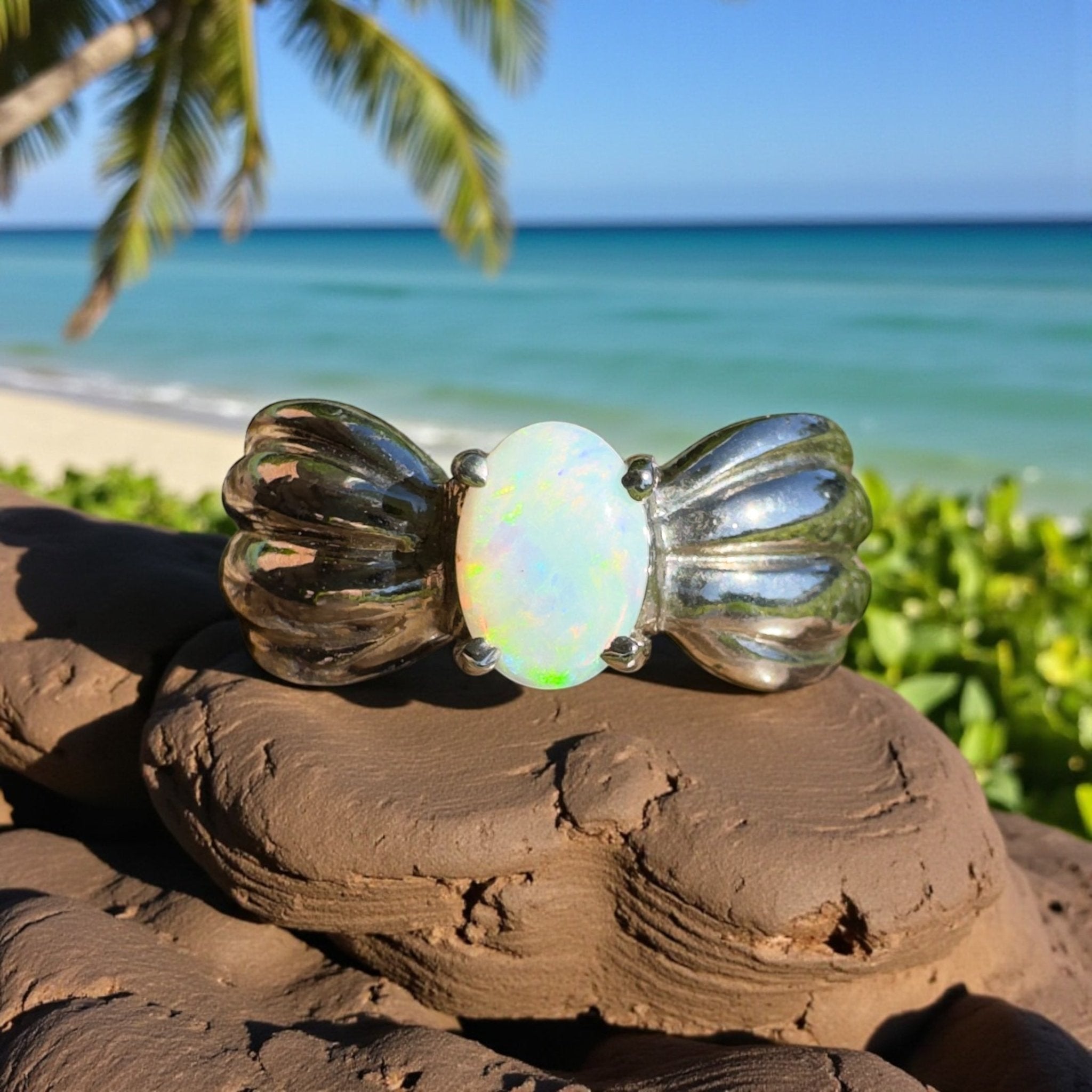 Solaris Halo – Solid Lightning Ridge Opal 925 Sterling Silver Ring