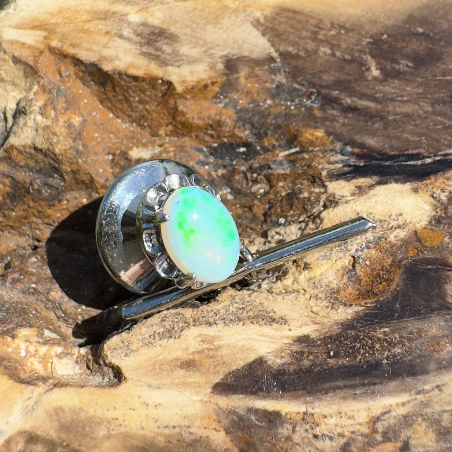 Stirling Range Signal - 0.8ct Lightning Ridge Opal Silver Tone Lapel Pin