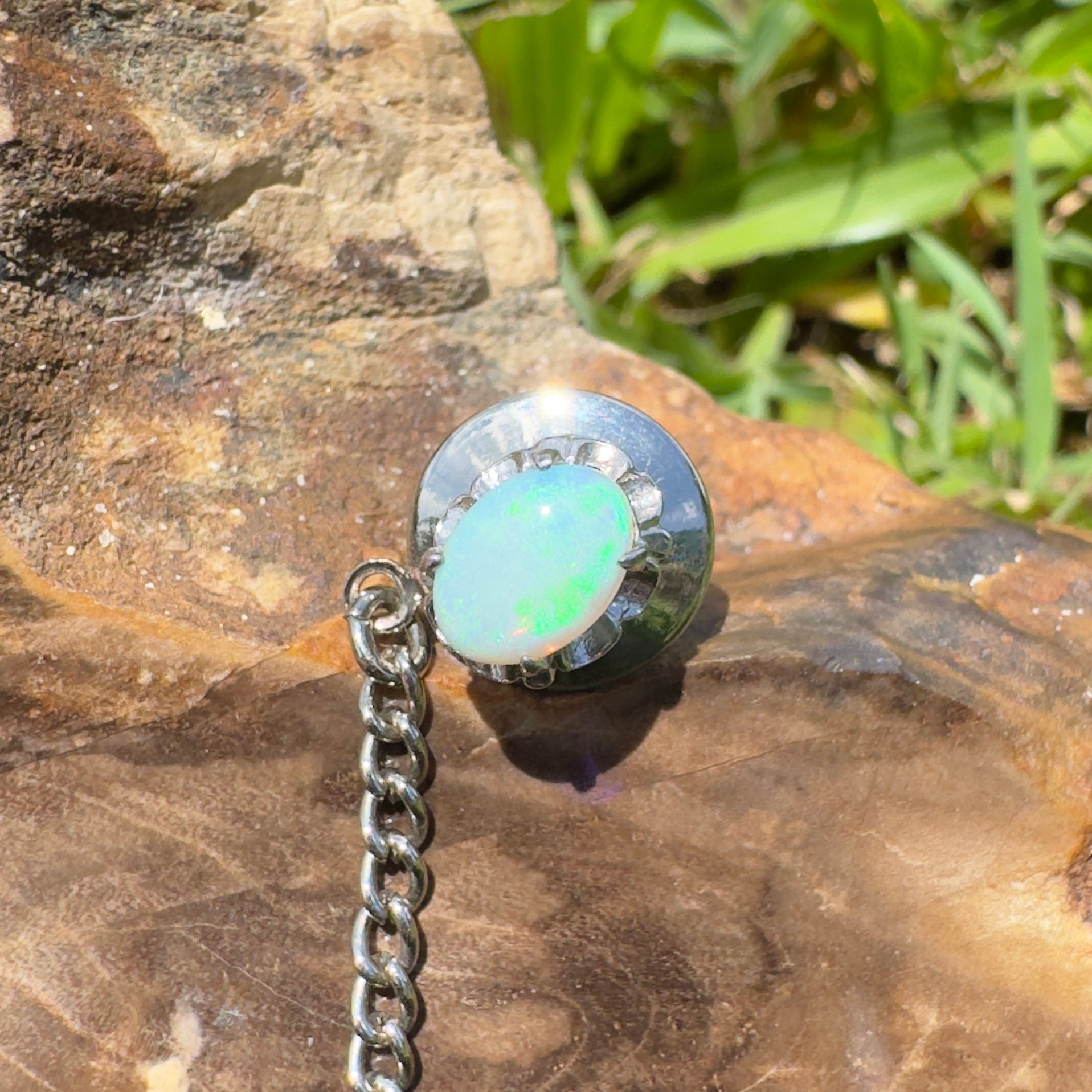 Stirling Range Signal - 0.8ct Lightning Ridge Opal Silver Tone Lapel Pin