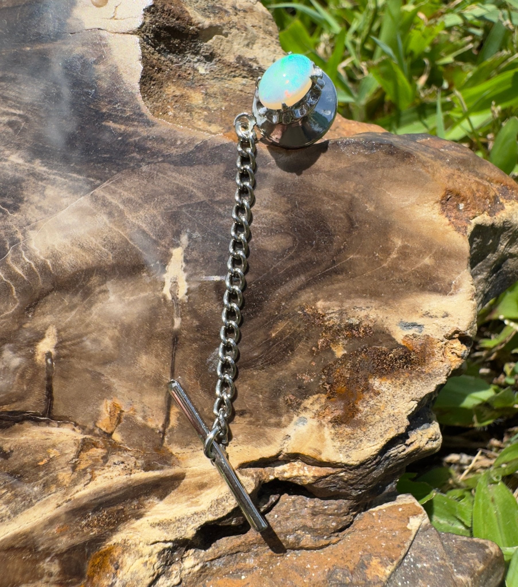 Stirling Range Signal - 0.8ct Lightning Ridge Opal Silver Tone Lapel Pin