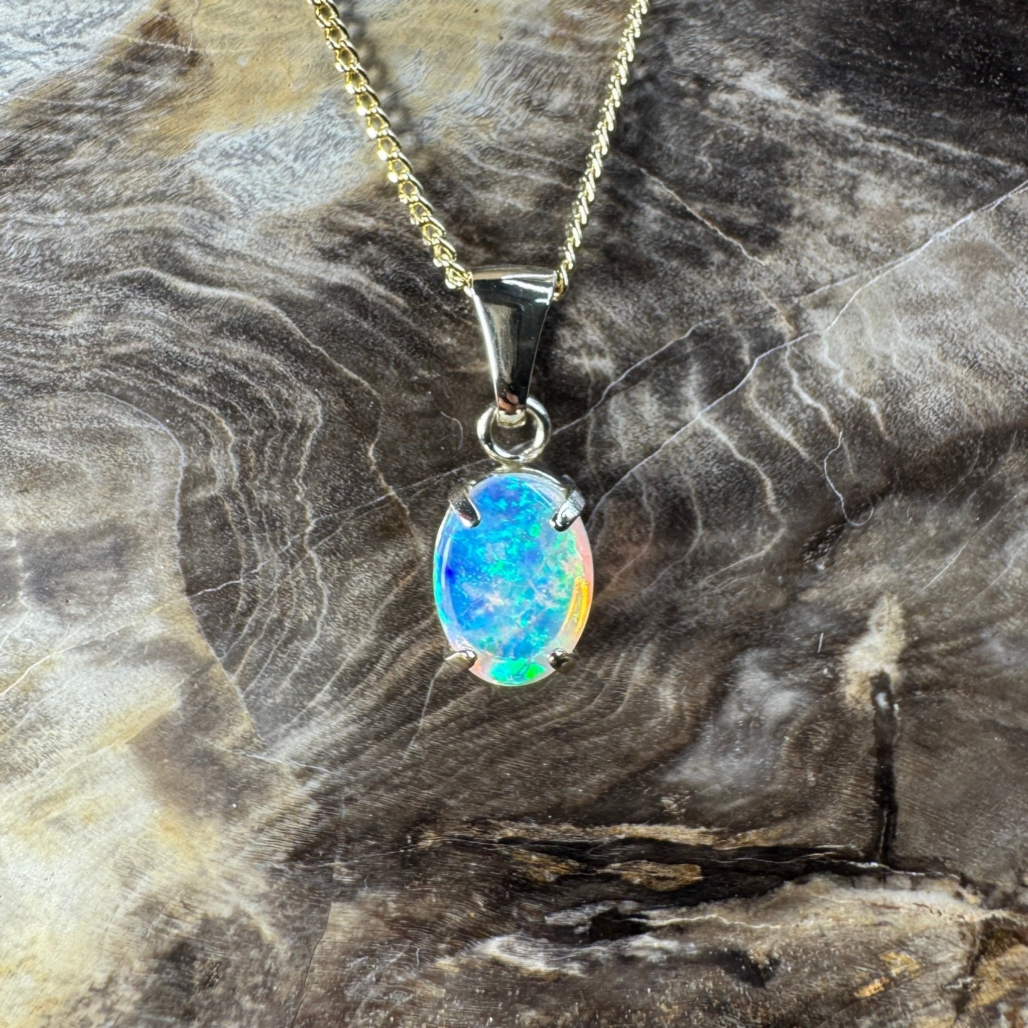 Summer Vibe ~ 9ct Solid Gold 0.7ct Lightning Ridge Crystal Opal Pendant