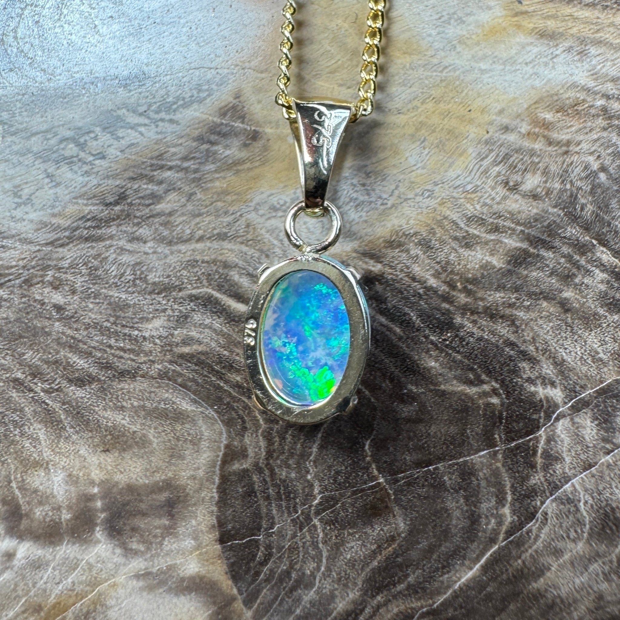 Summer Vibe ~ 9ct Solid Gold 0.7ct Lightning Ridge Crystal Opal Pendant