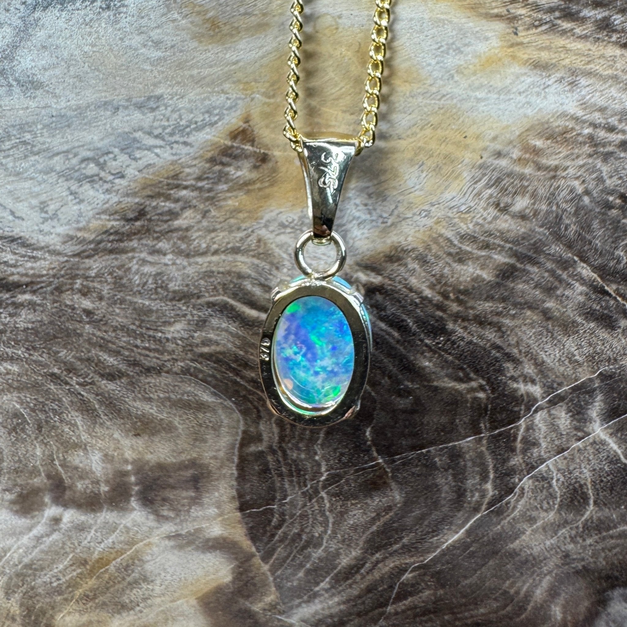 Summer Vibe ~ 9ct Solid Gold 0.7ct Lightning Ridge Crystal Opal Pendant