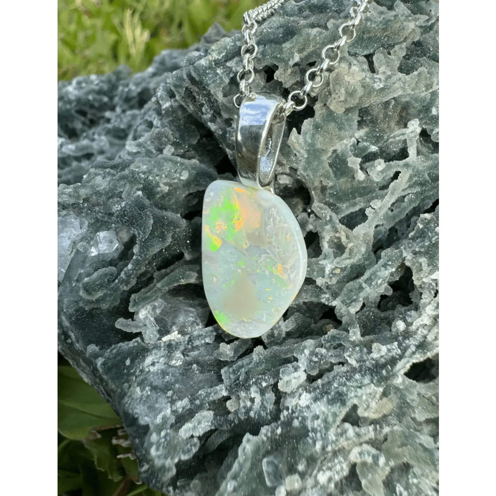 'Sunset Horizon' ~ Handcrafted 3.7ct Solid Lightning Ridge Opal 925 Sterling Silver Pendant Necklace