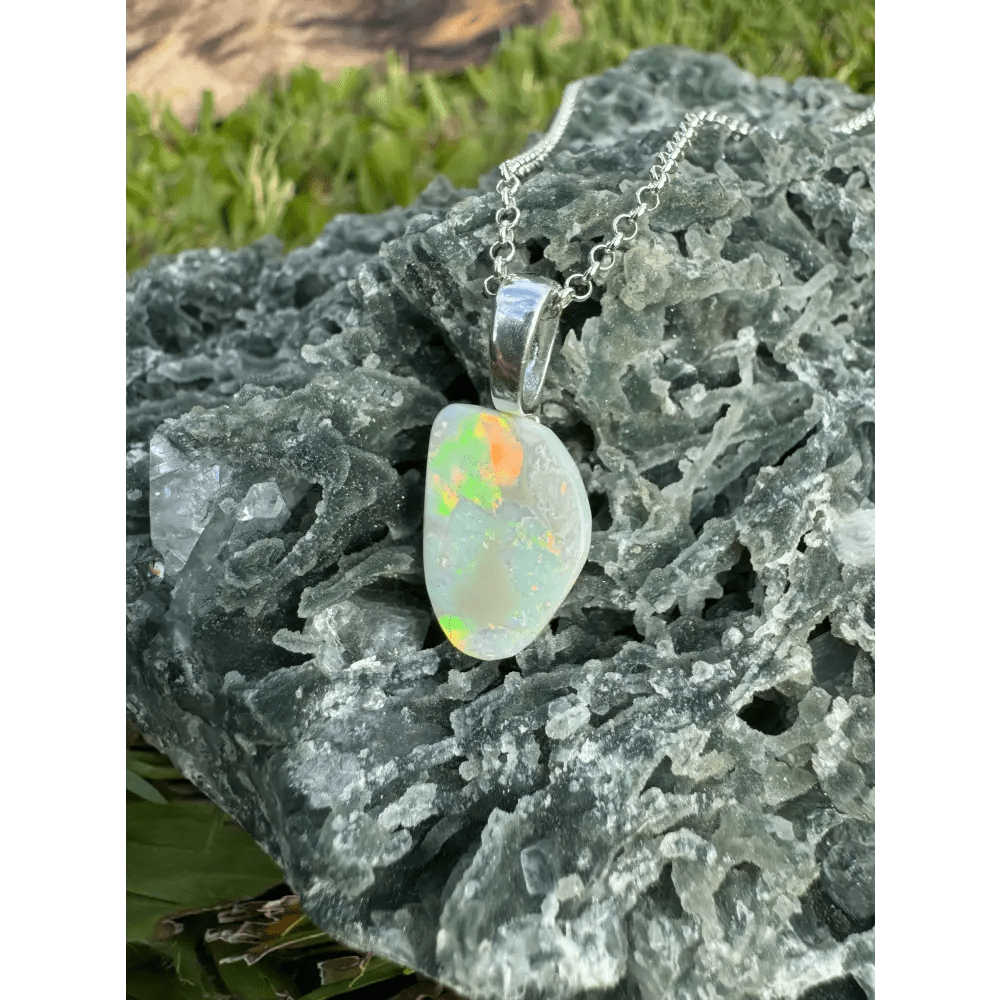 'Sunset Horizon' ~ Handcrafted 3.7ct Solid Lightning Ridge Opal 925 Sterling Silver Pendant Necklace