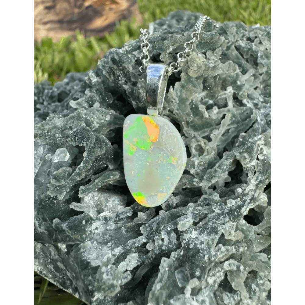 'Sunset Horizon' ~ Handcrafted 3.7ct Solid Lightning Ridge Opal 925 Sterling Silver Pendant Necklace