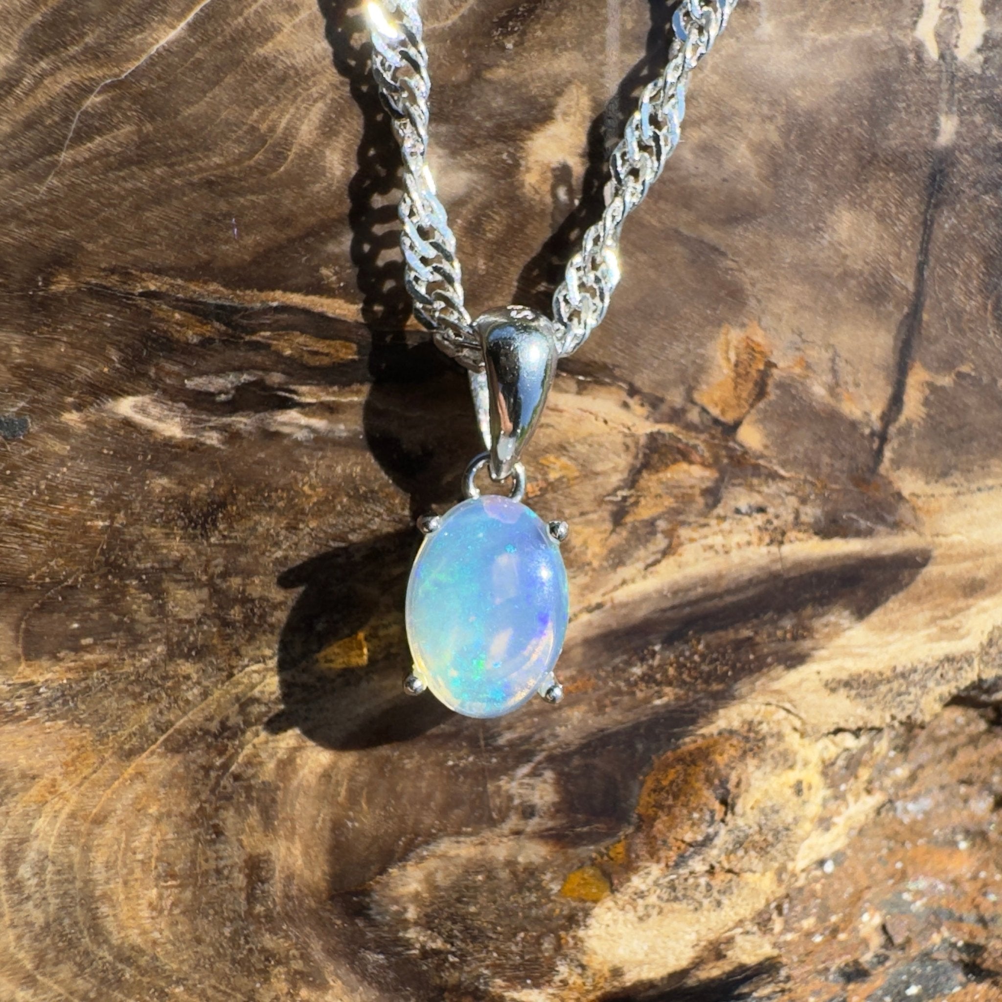 Tarkine Whisper – 0.8ct Lightning Ridge Opal Pendant